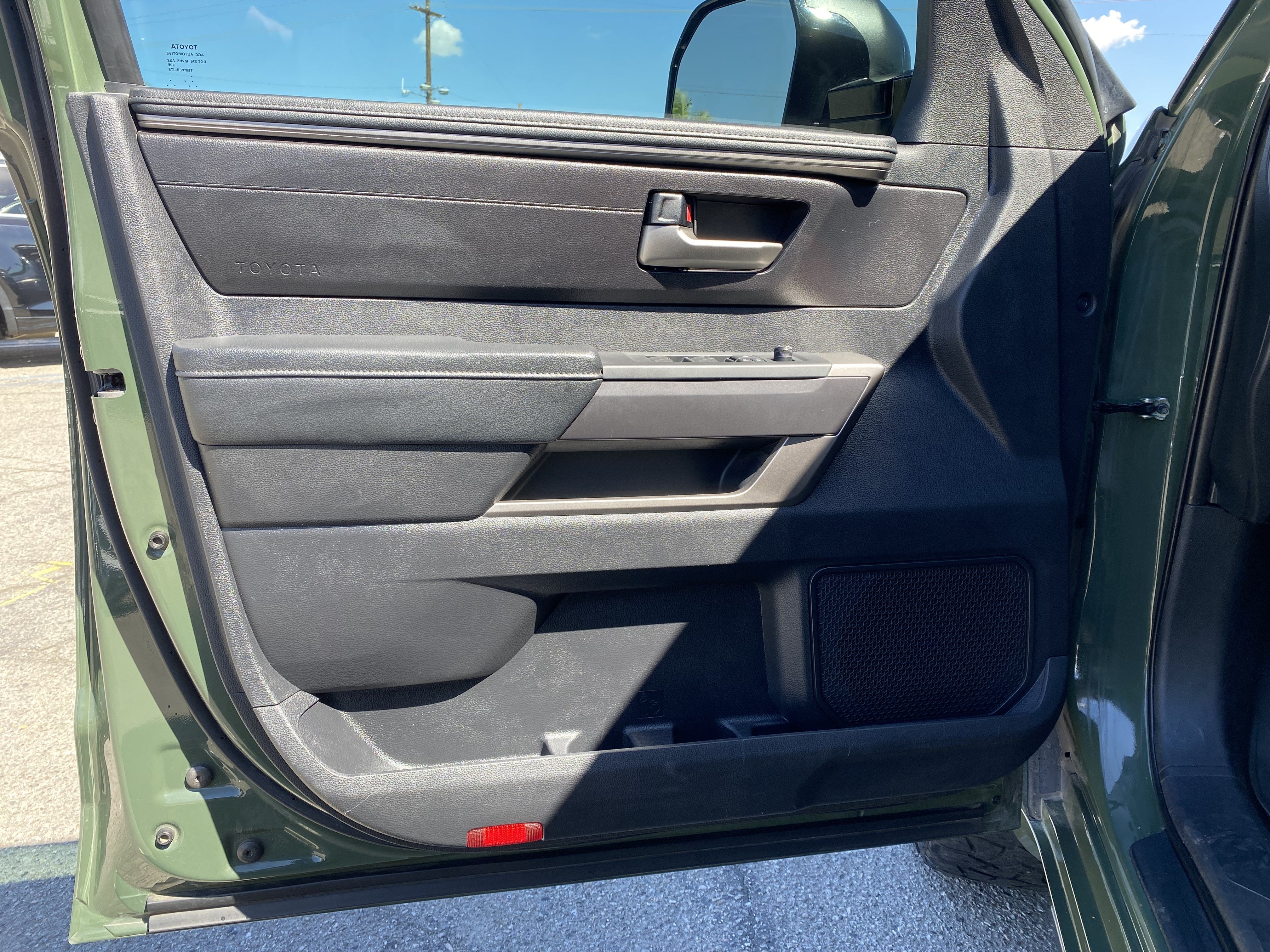 2022 Toyota Tundra 2WD SR5 CREWMAX 5.5' BED