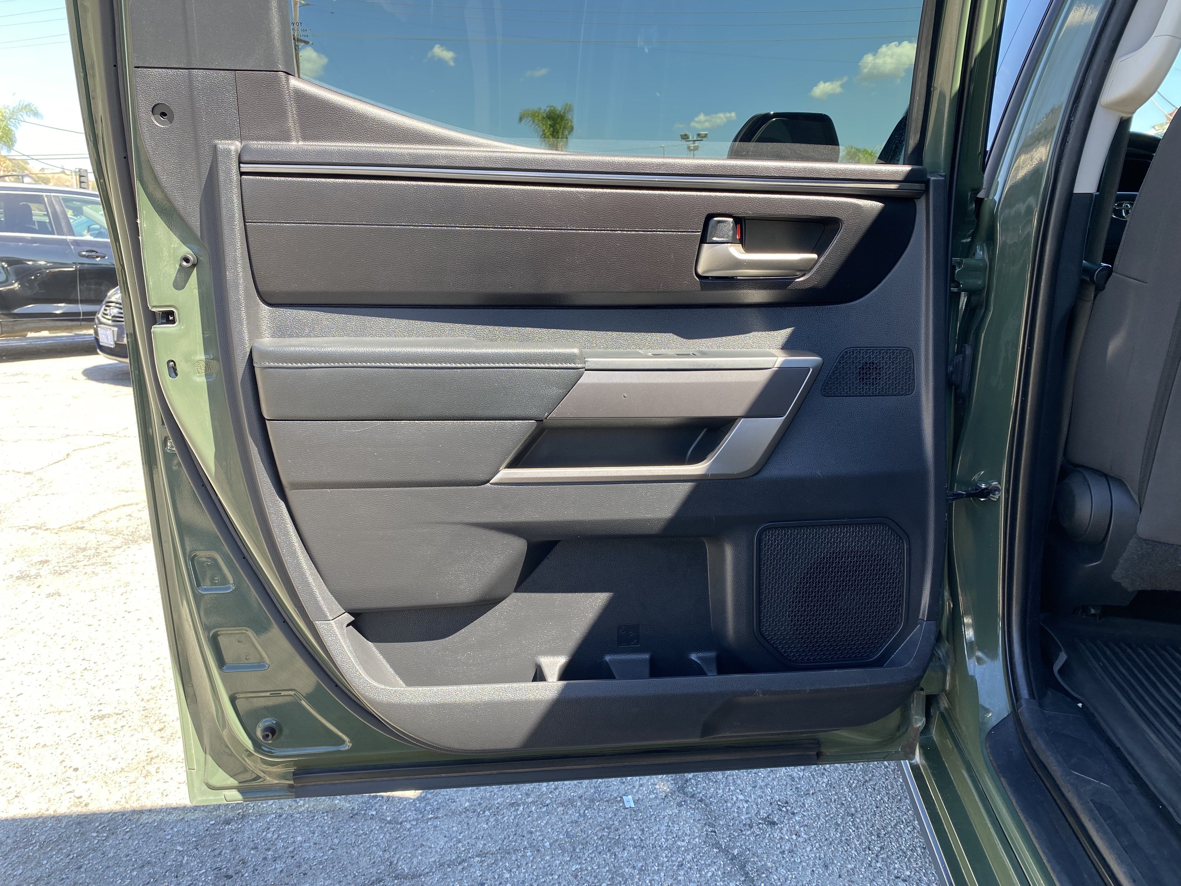 2022 Toyota Tundra 2WD SR5 CREWMAX 5.5' BED