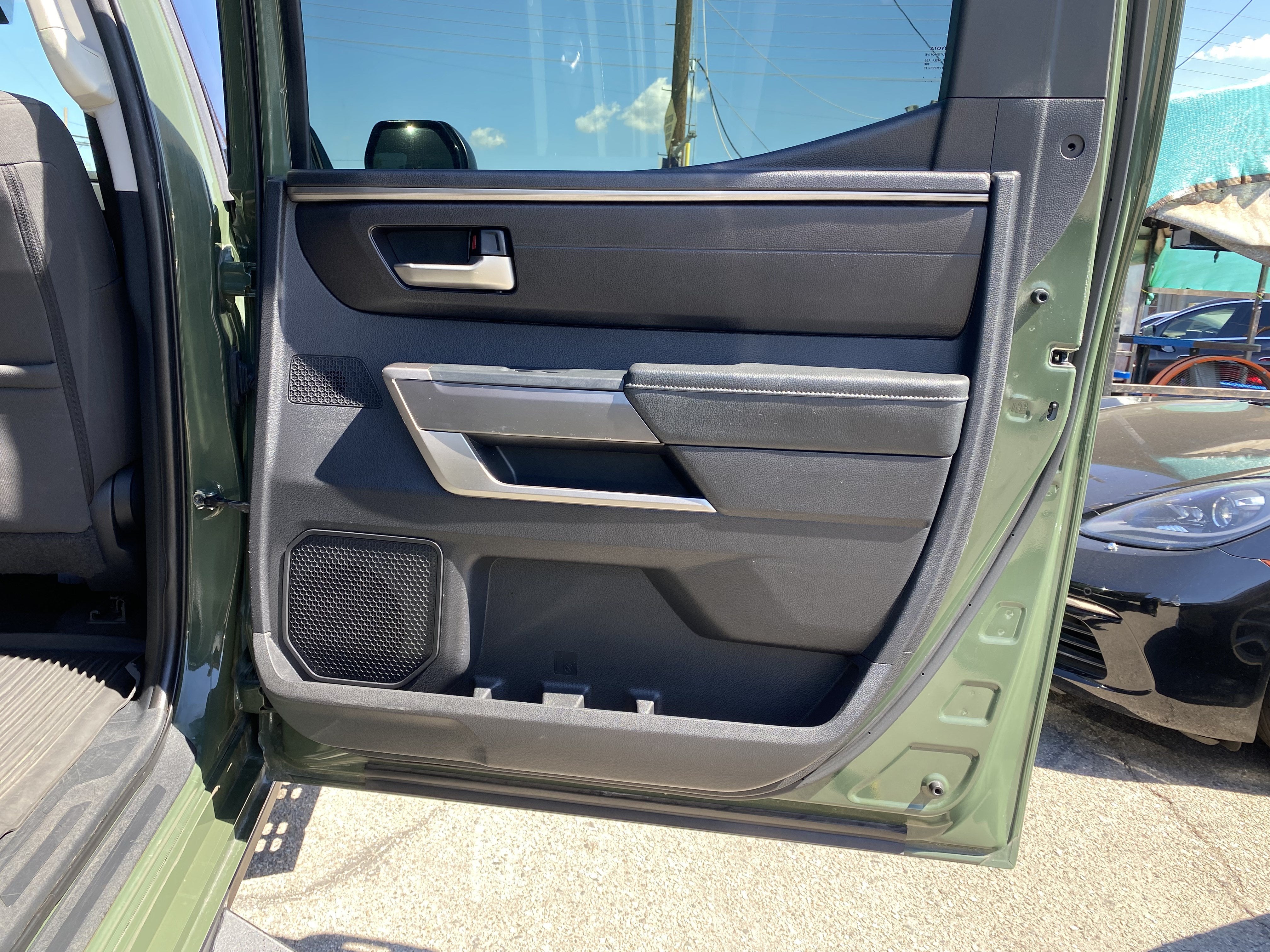 2022 Toyota Tundra 2WD SR5 CREWMAX 5.5' BED