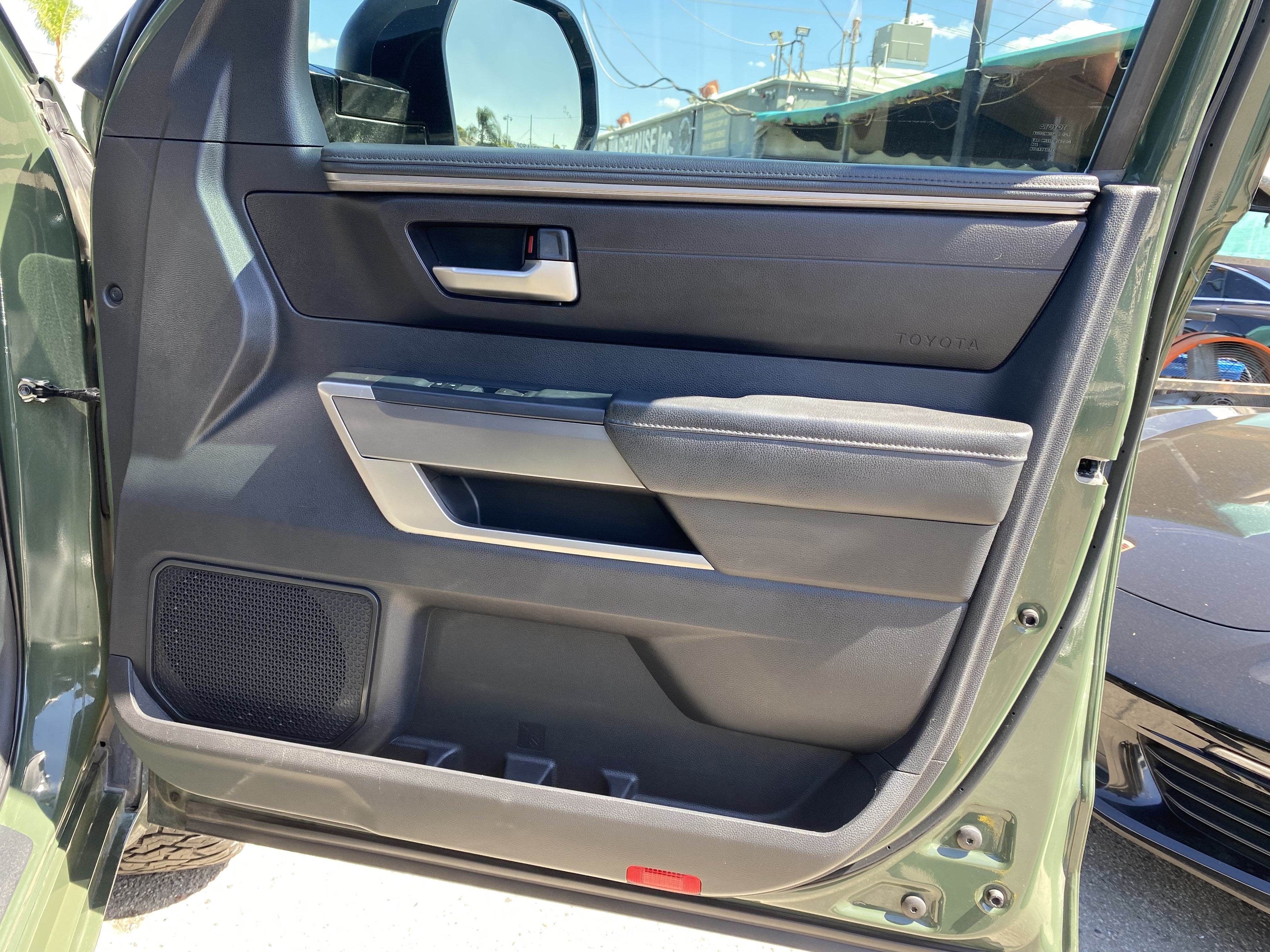 2022 Toyota Tundra 2WD SR5 CREWMAX 5.5' BED