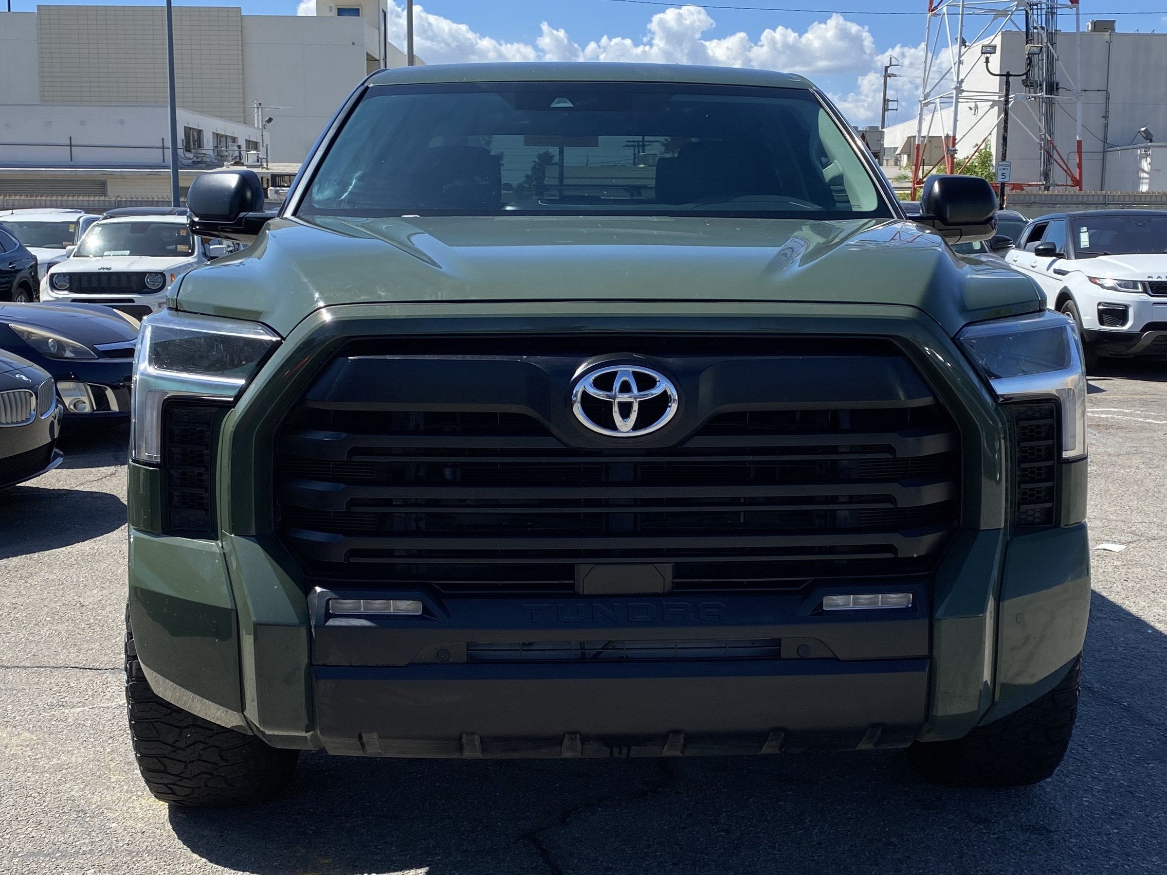 2022 Toyota Tundra 2WD SR5 CREWMAX 5.5' BED