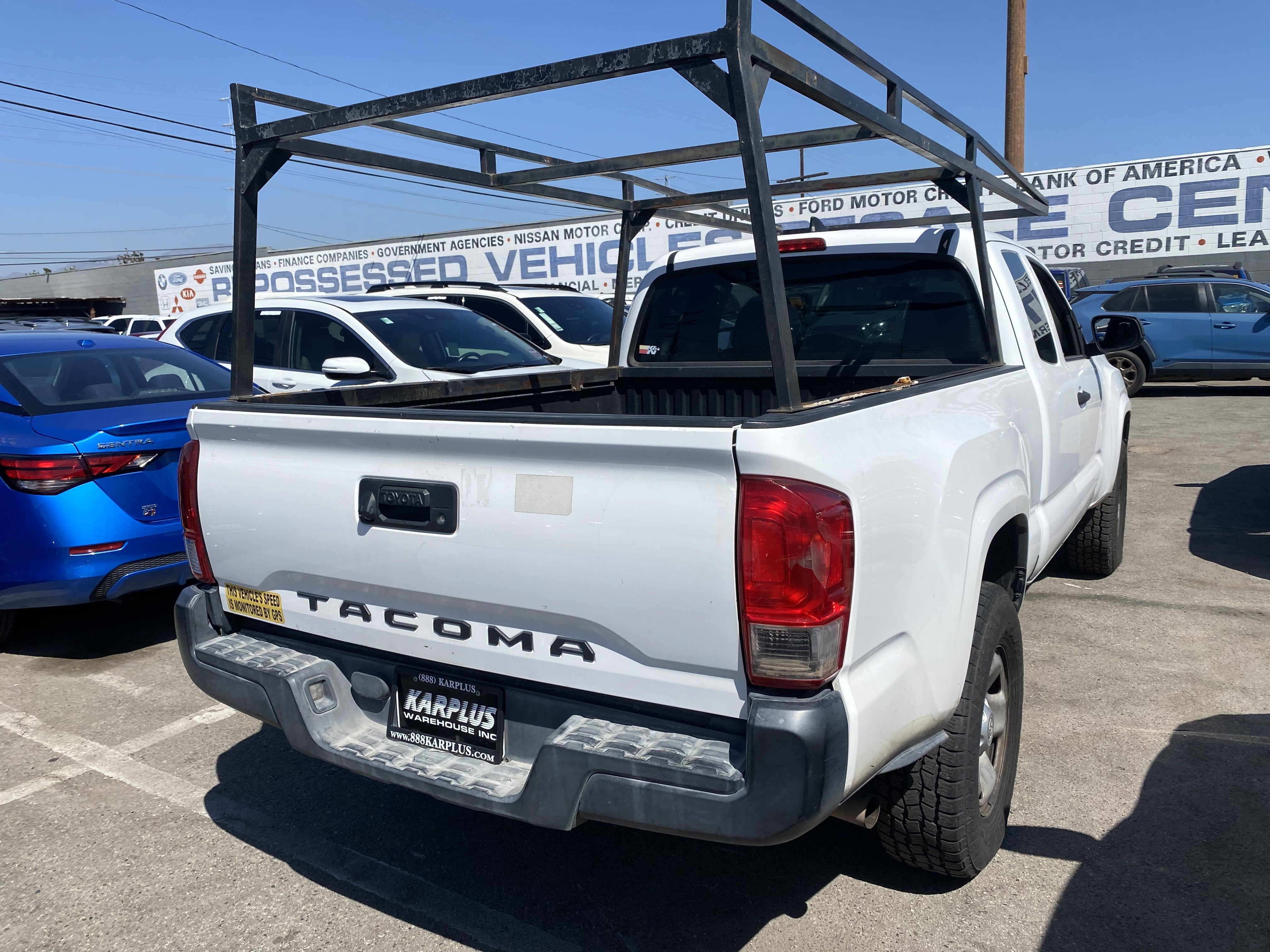 2017 Toyota Tacoma SR