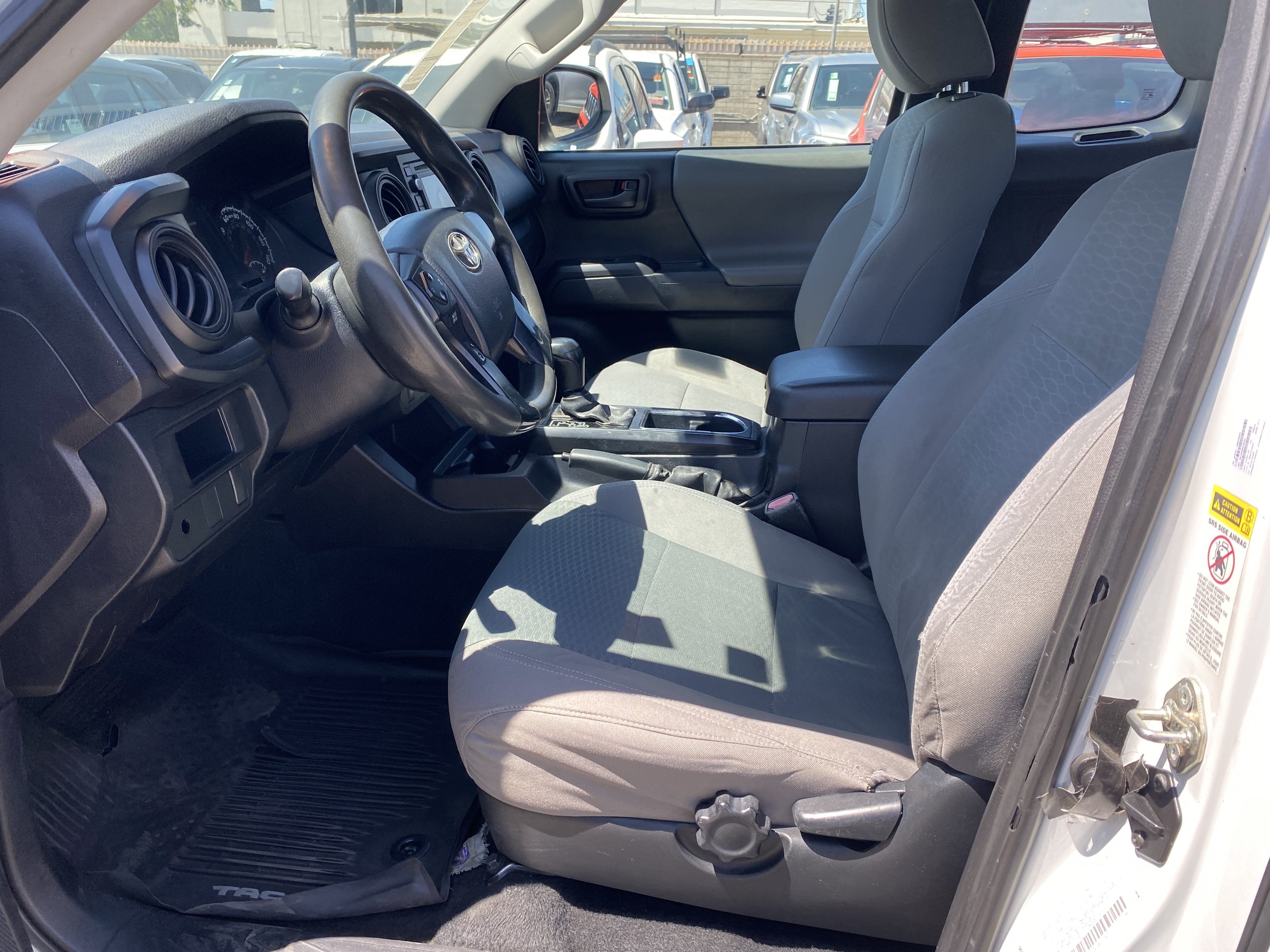 2016 Toyota Tacoma SR