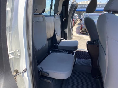 2016 Toyota Tacoma SR