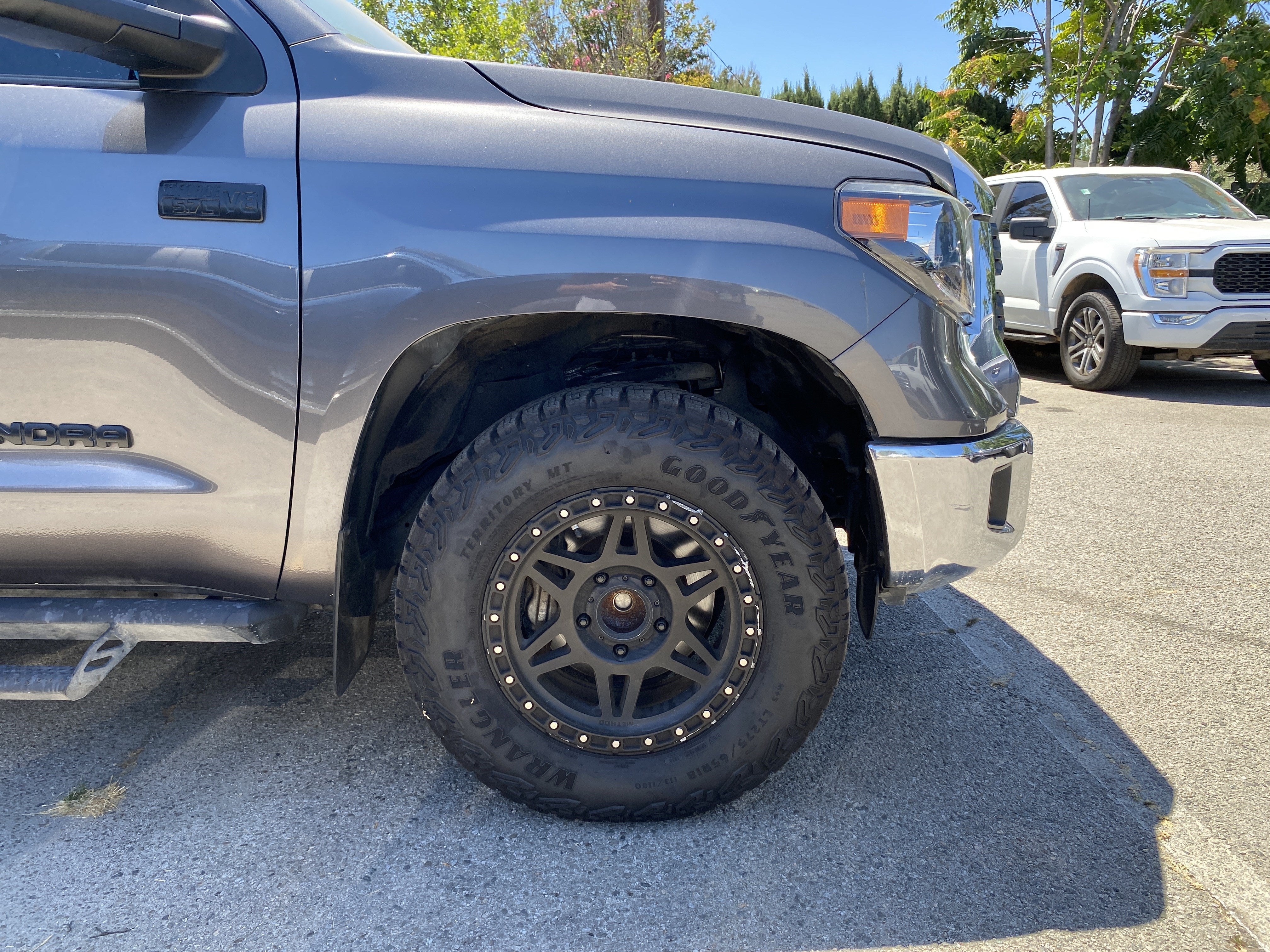 2021 Toyota Tundra 2WD SR5