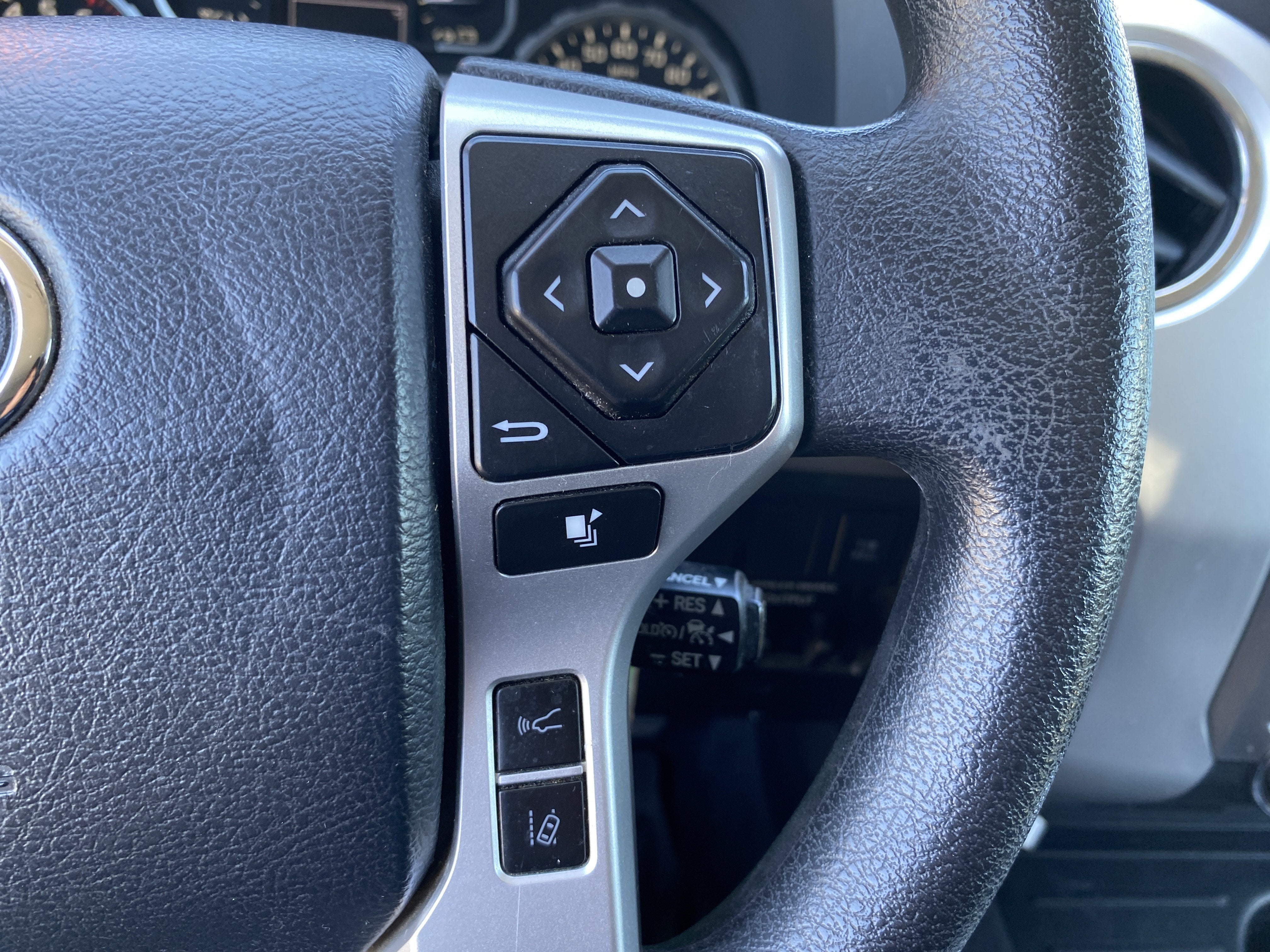 2020 Toyota Tundra 2WD SR5