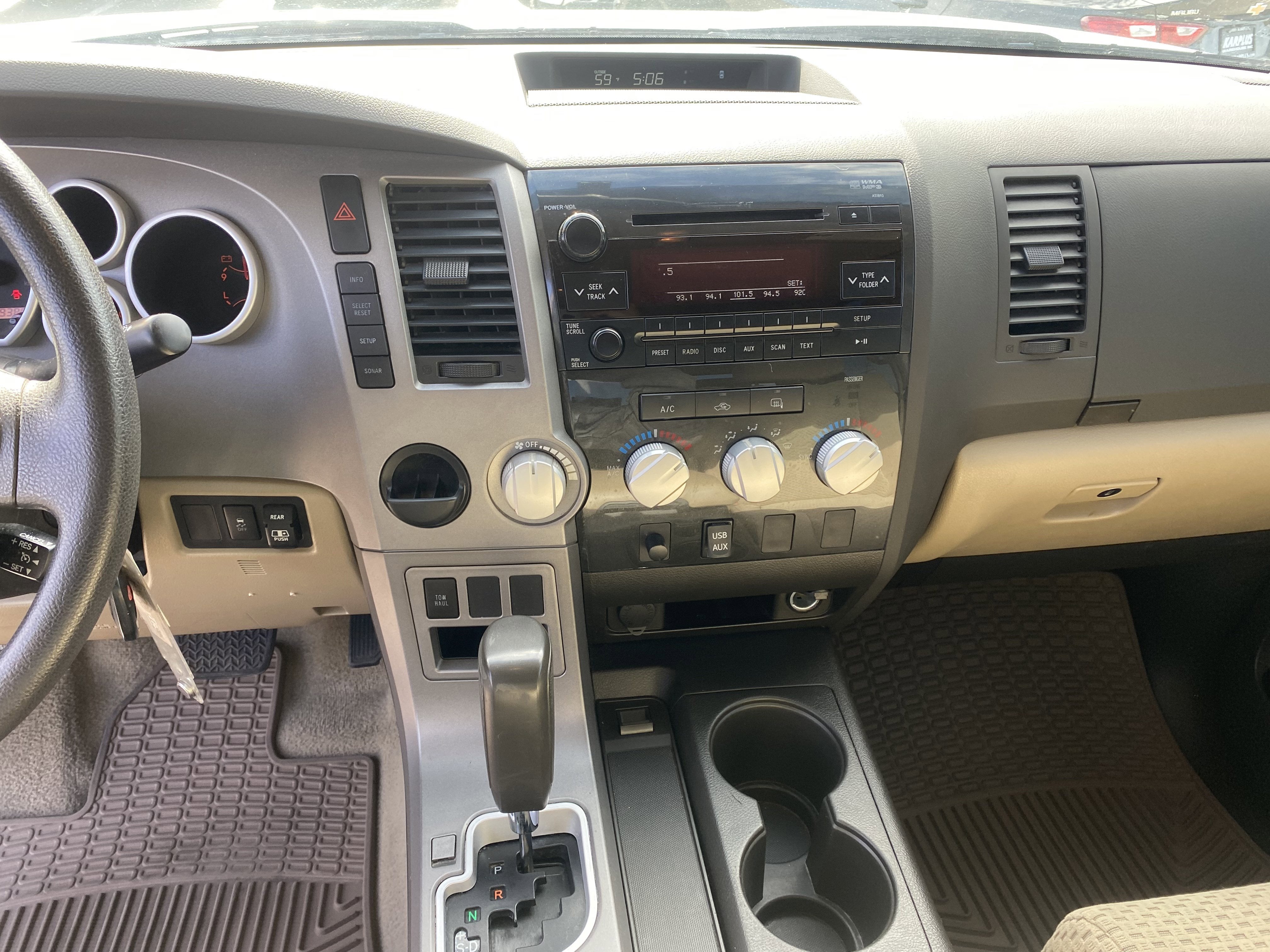 2011 Toyota Tundra 2WD Truck Dbl 5.7L V8 6-Spd AT (Natl)