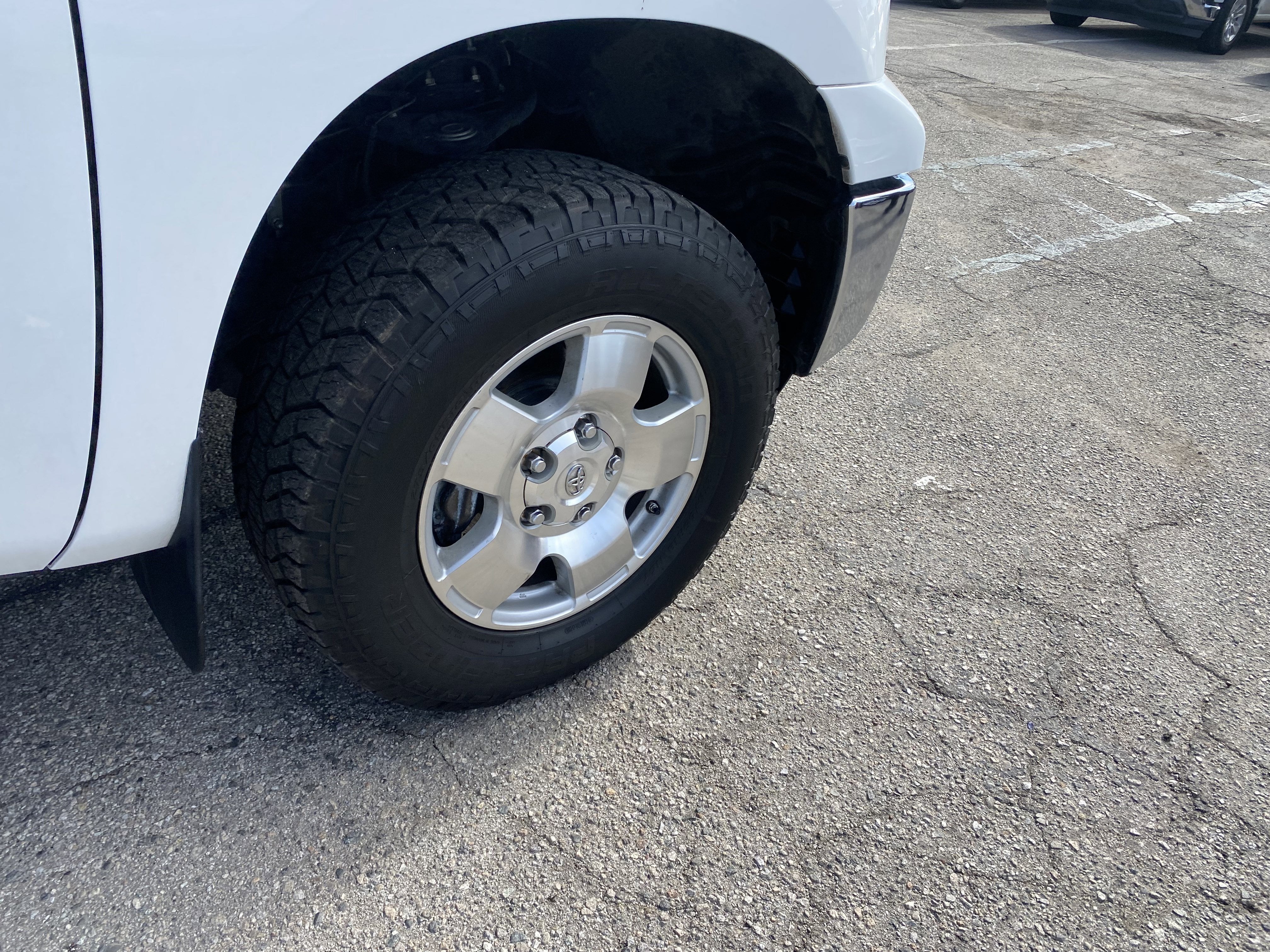 2011 Toyota Tundra 2WD Truck Dbl 5.7L V8 6-Spd AT (Natl)