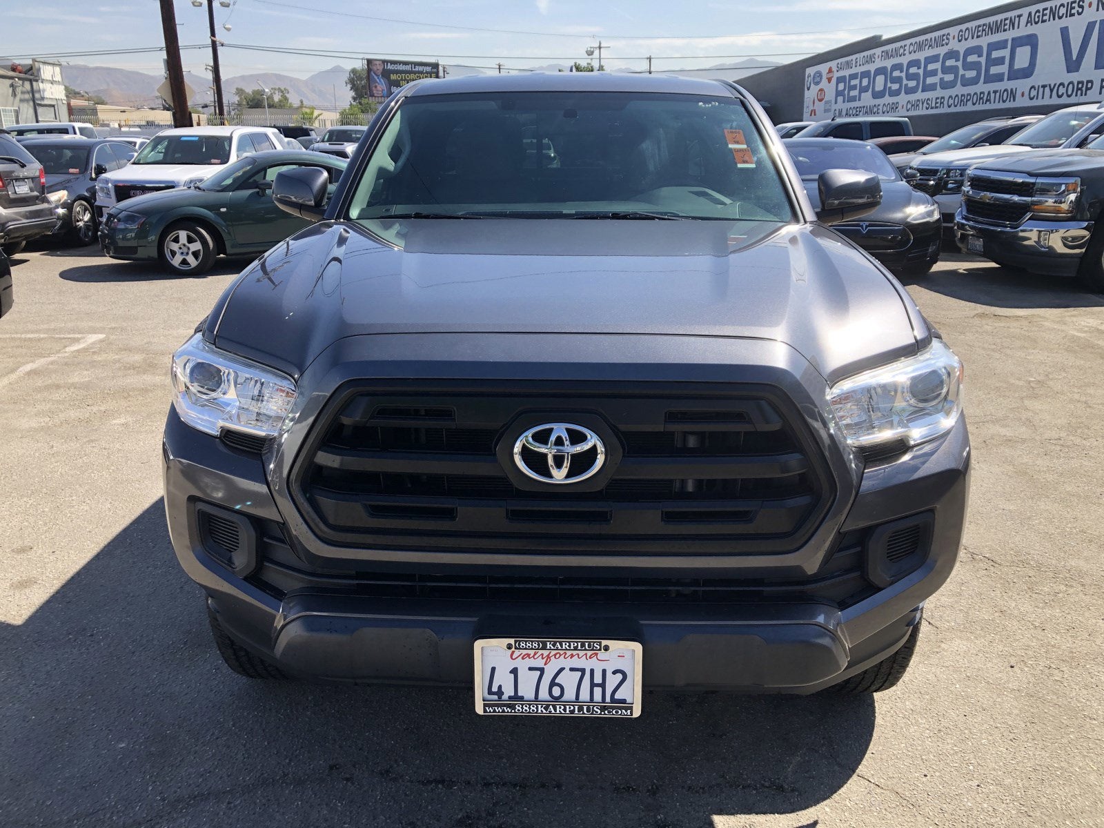 2017 Toyota Tacoma SR