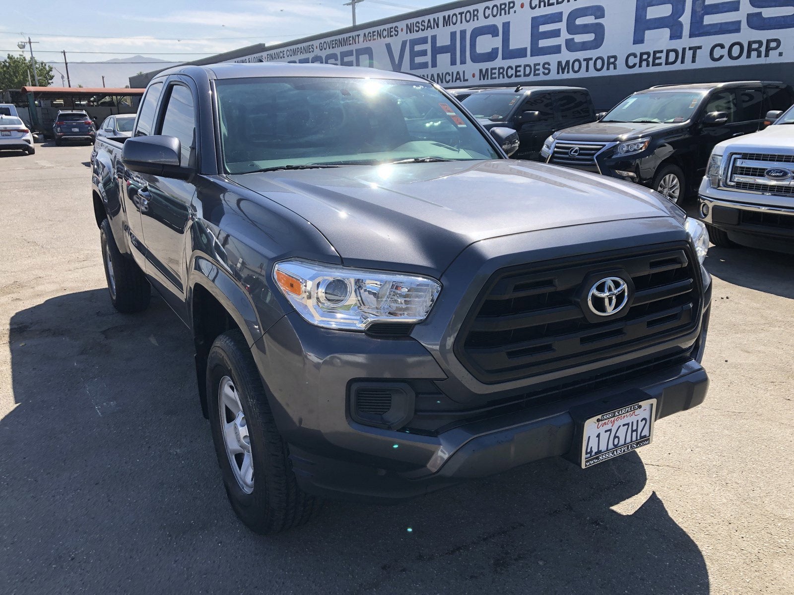 2017 Toyota Tacoma SR