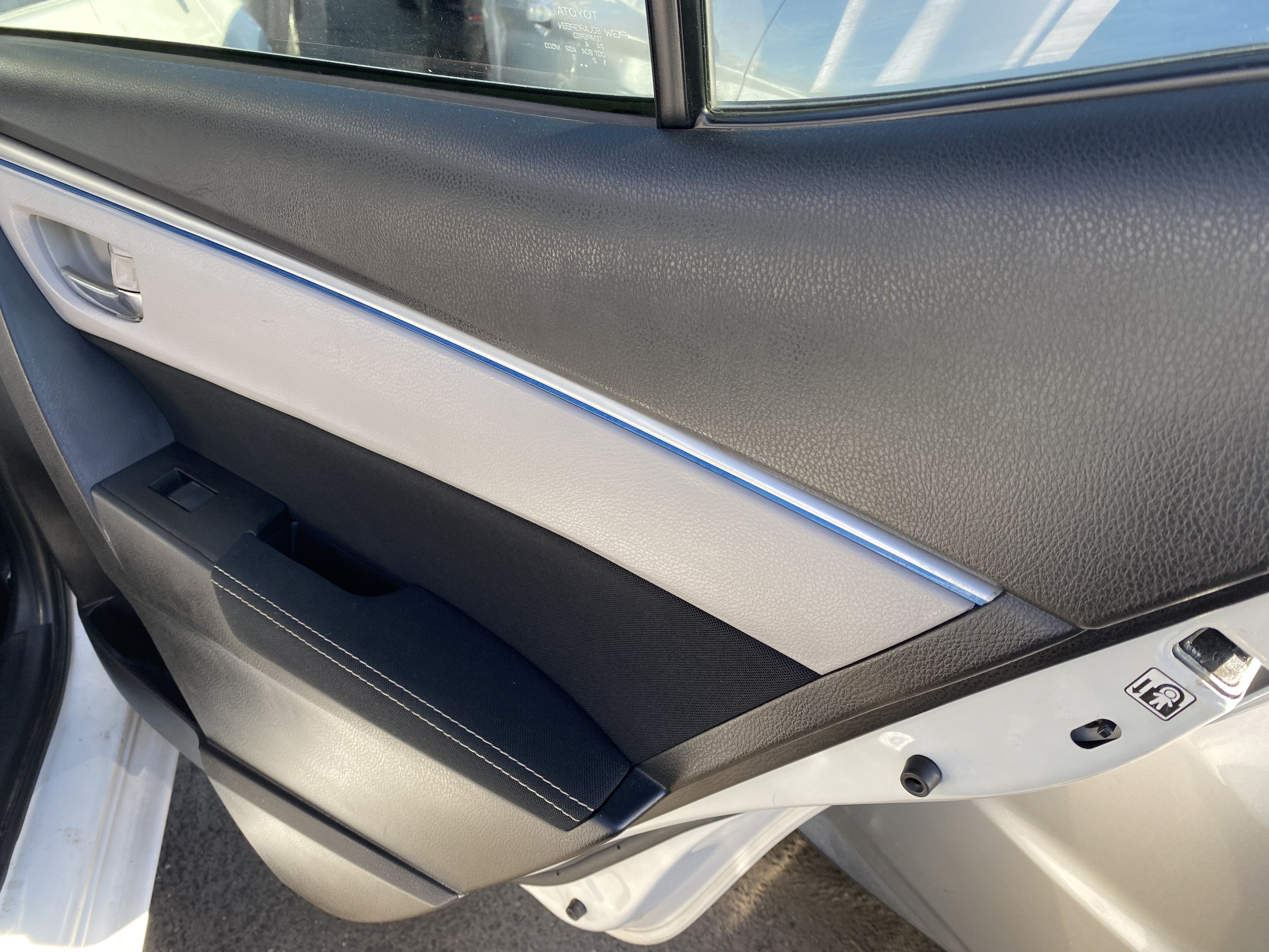 2015 Toyota Corolla 4DR SDN CVT LE (GS)