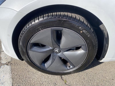 2019 Tesla Model 3 Standard Range Plus