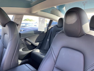 2023 Tesla Model 3 RWD