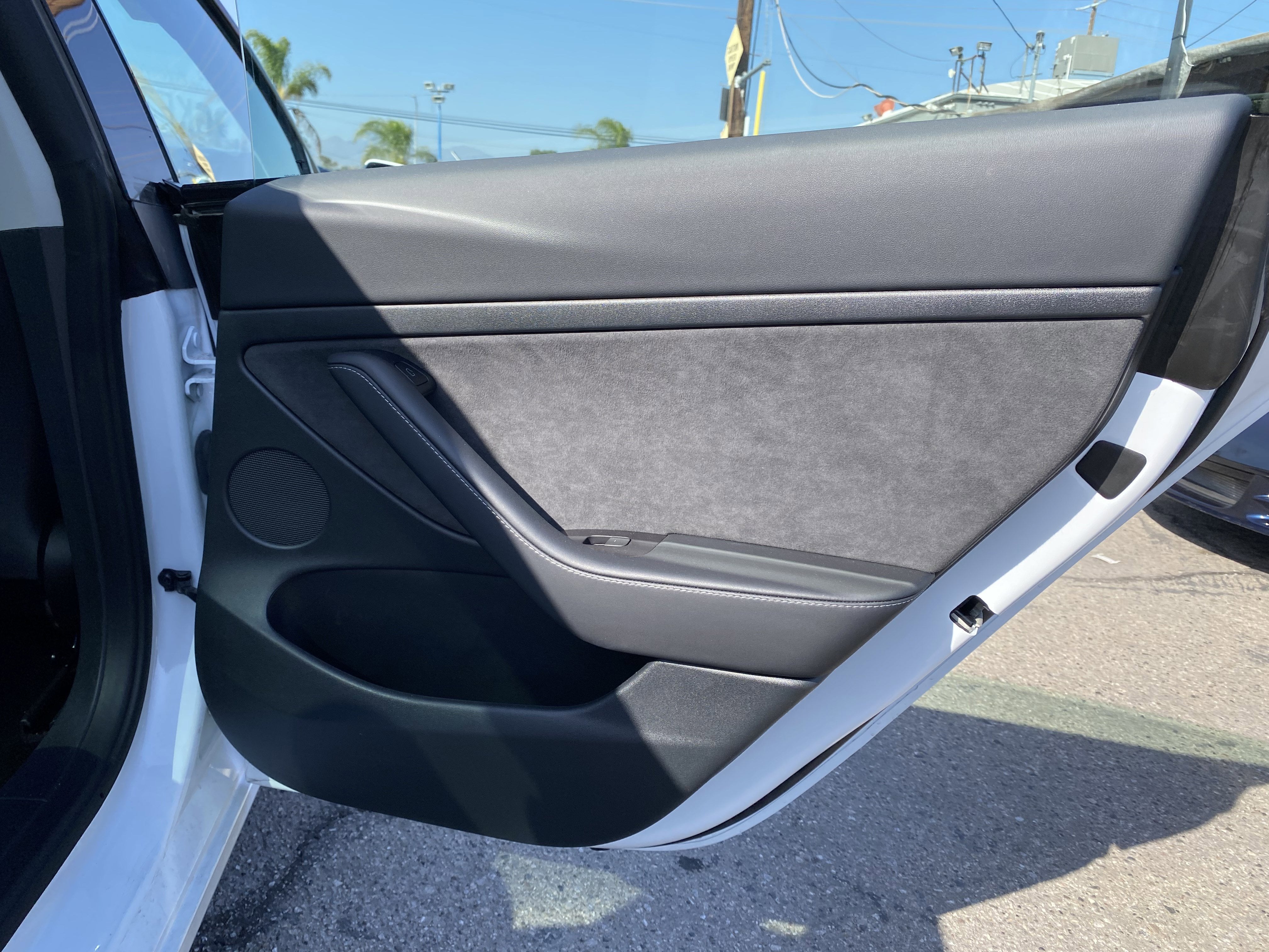 2023 Tesla Model 3 RWD