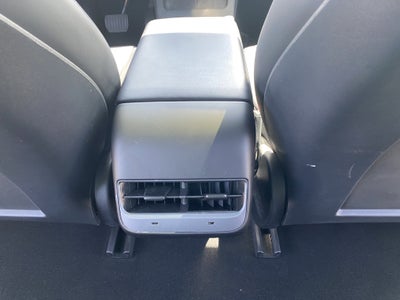 2023 Tesla Model 3 RWD
