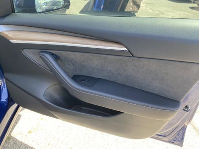 2023 Tesla Model 3 RWD