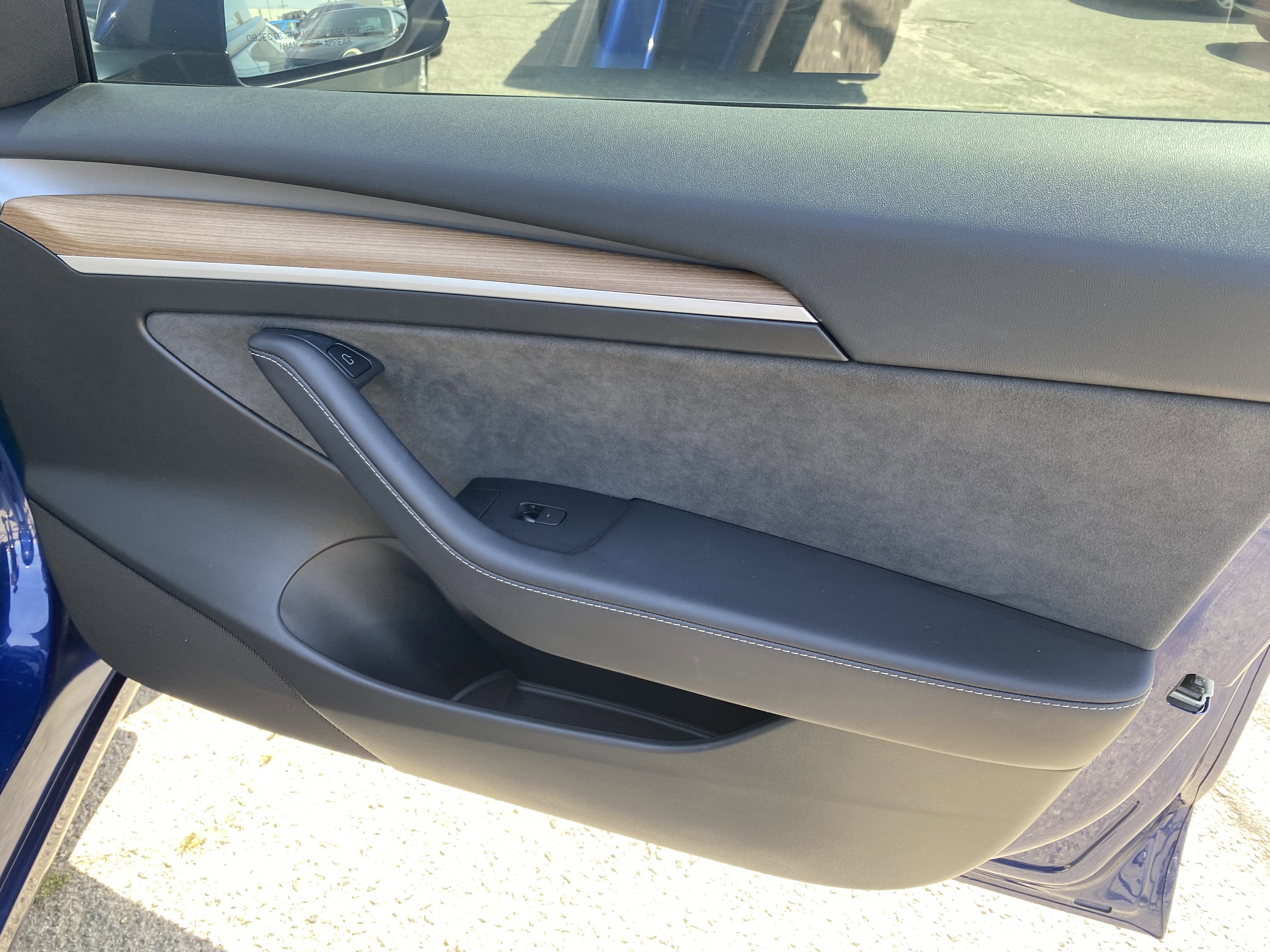 2023 Tesla Model 3 RWD