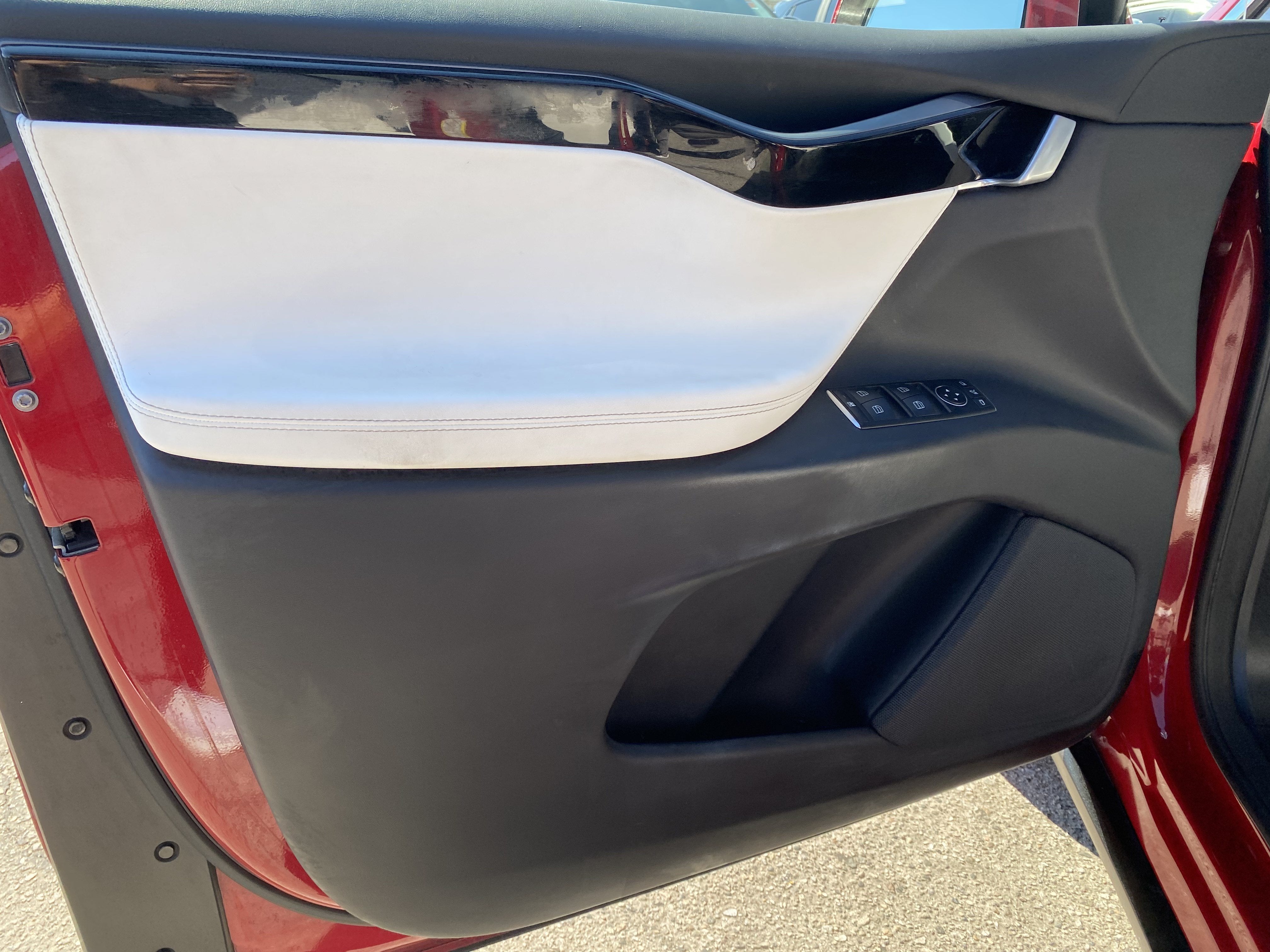 2018 Tesla Model X 75D AWD