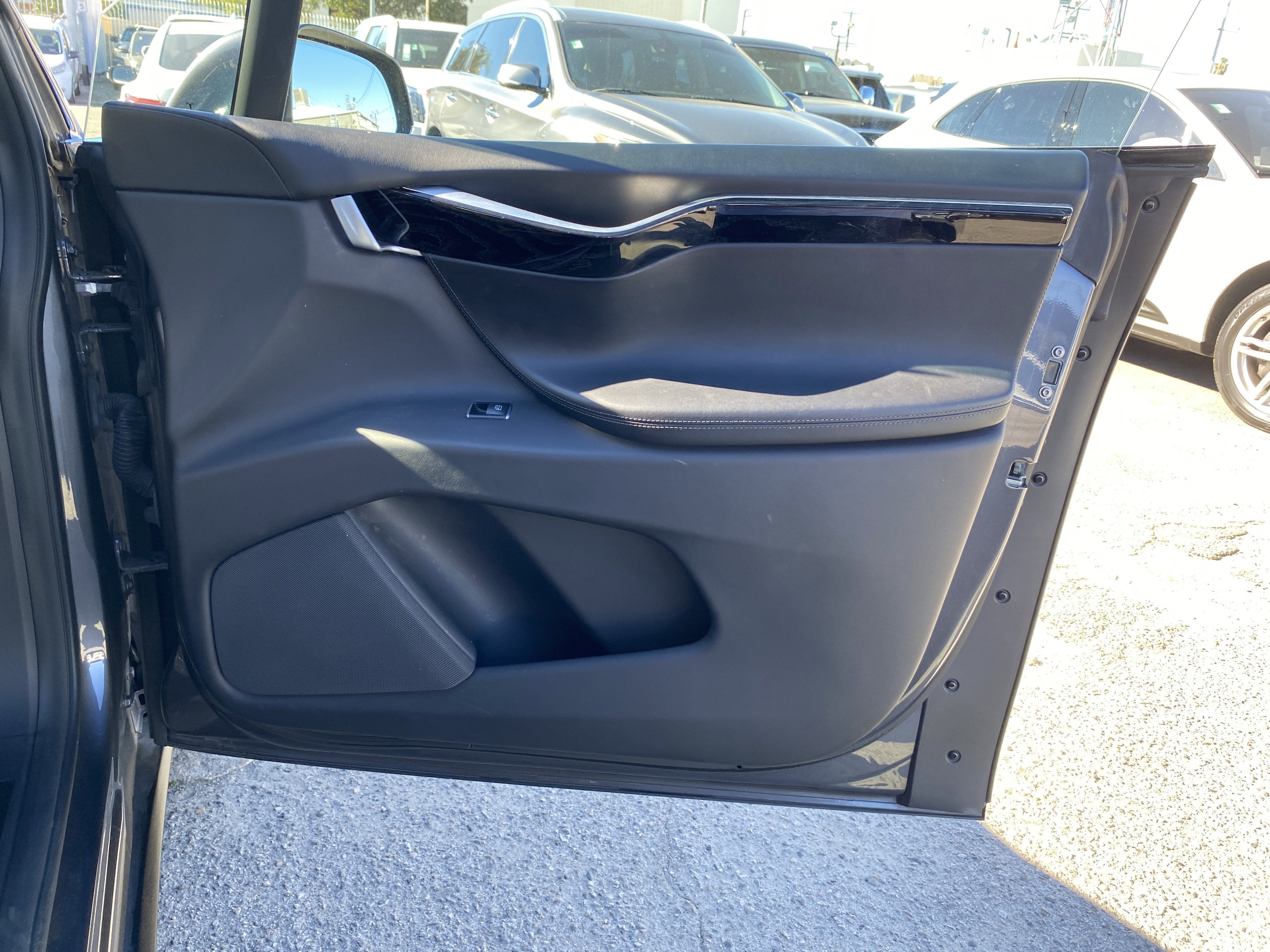 2016 Tesla Model X P90D