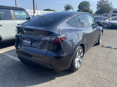 2024 Tesla Model Y Base