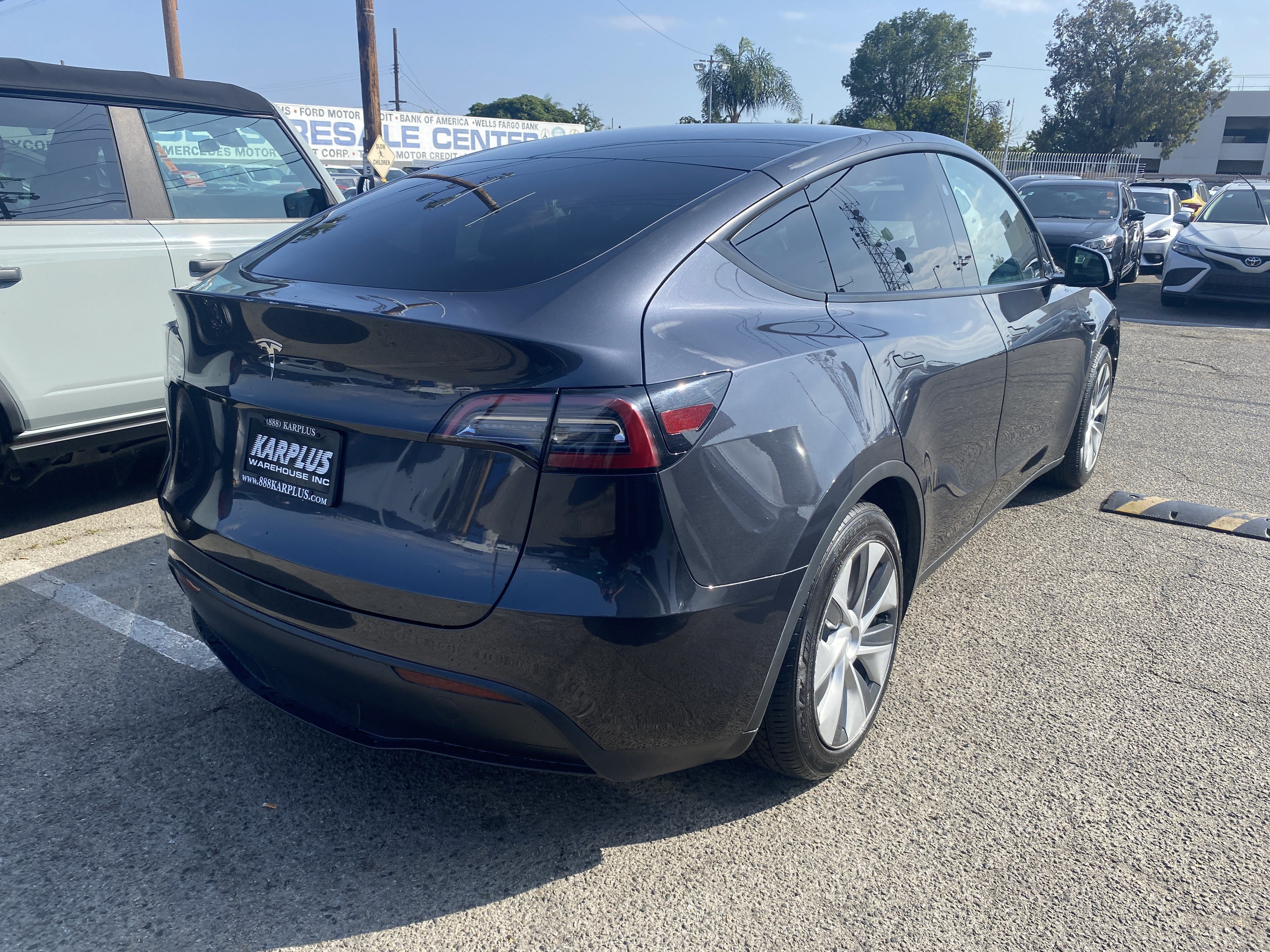 2024 Tesla Model Y Base