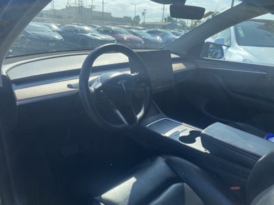 2024 Tesla Model Y Base