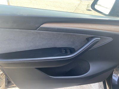 2024 Tesla Model Y Base