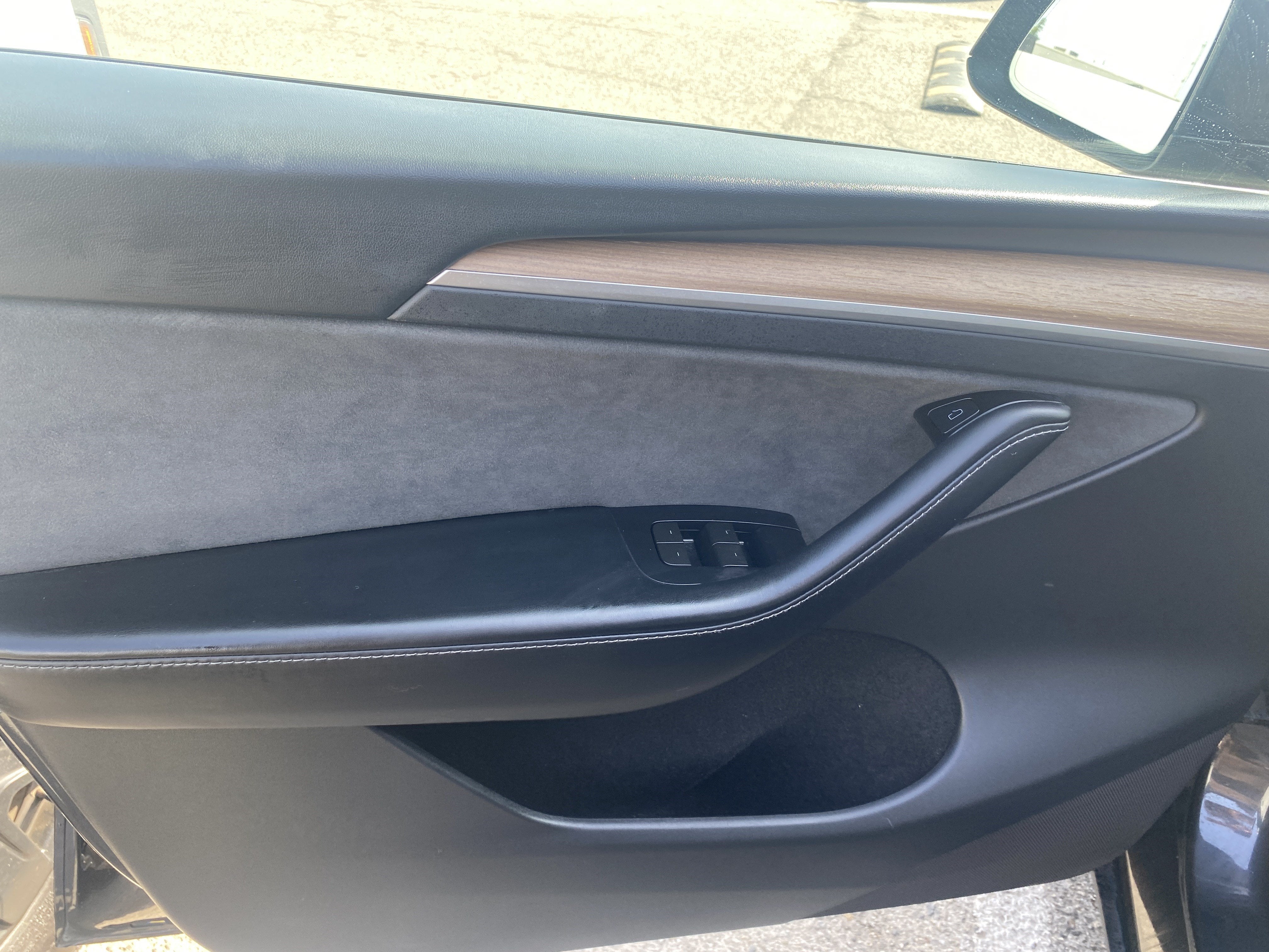 2024 Tesla Model Y Base
