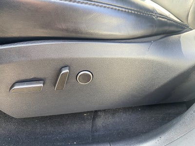 2024 Tesla Model Y Base