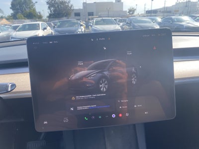 2024 Tesla Model Y Base