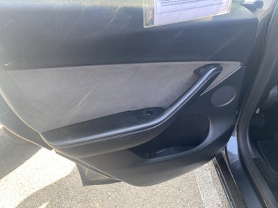 2024 Tesla Model Y Base