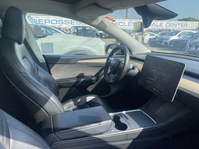 2024 Tesla Model Y Base