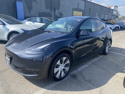 2024 Tesla Model Y Base
