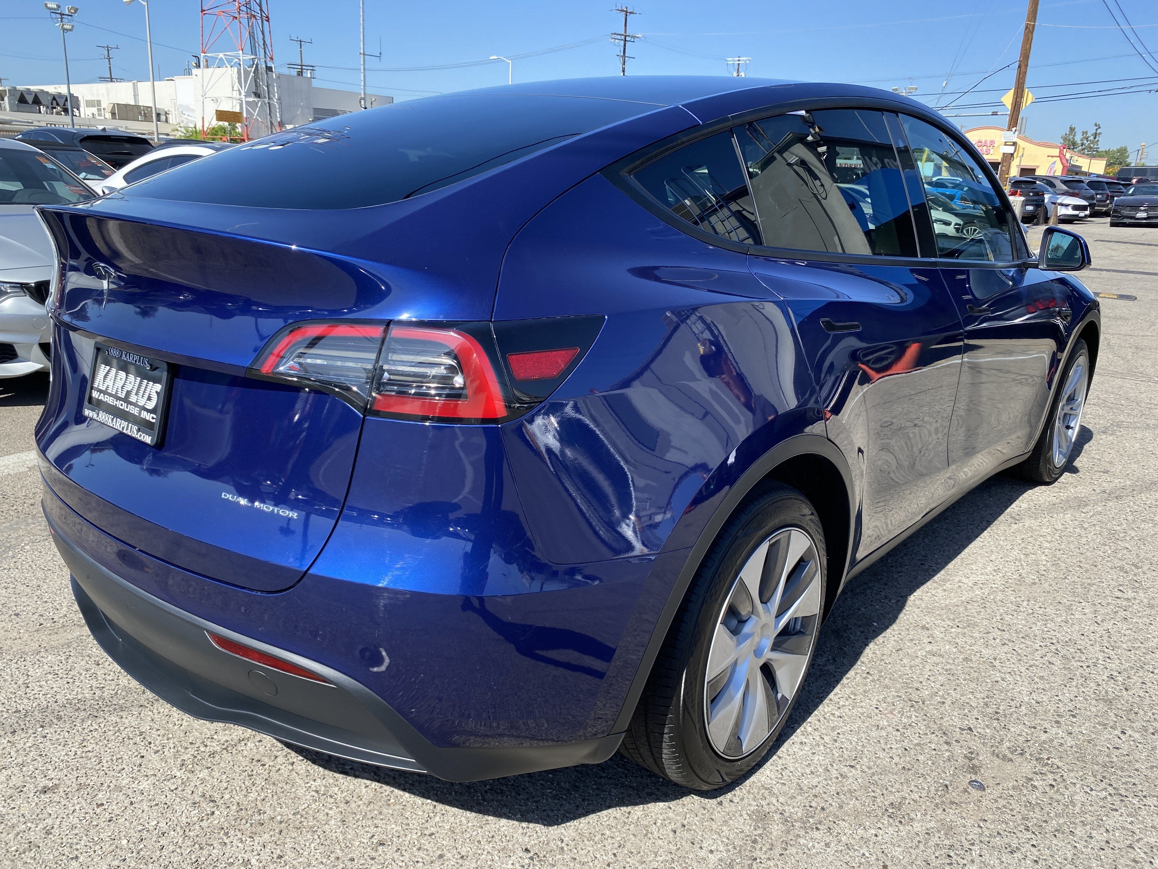 2023 Tesla Model Y LONG RANGE AWD