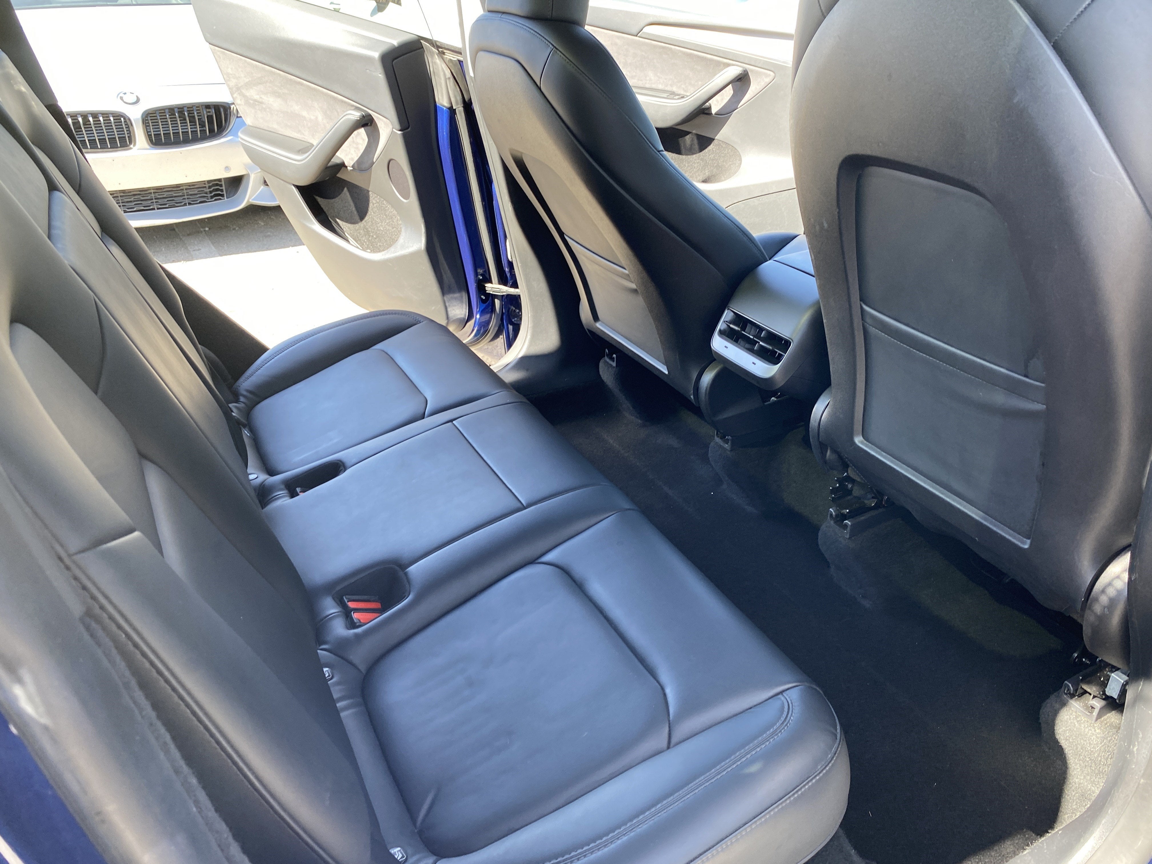 2023 Tesla Model Y LONG RANGE AWD