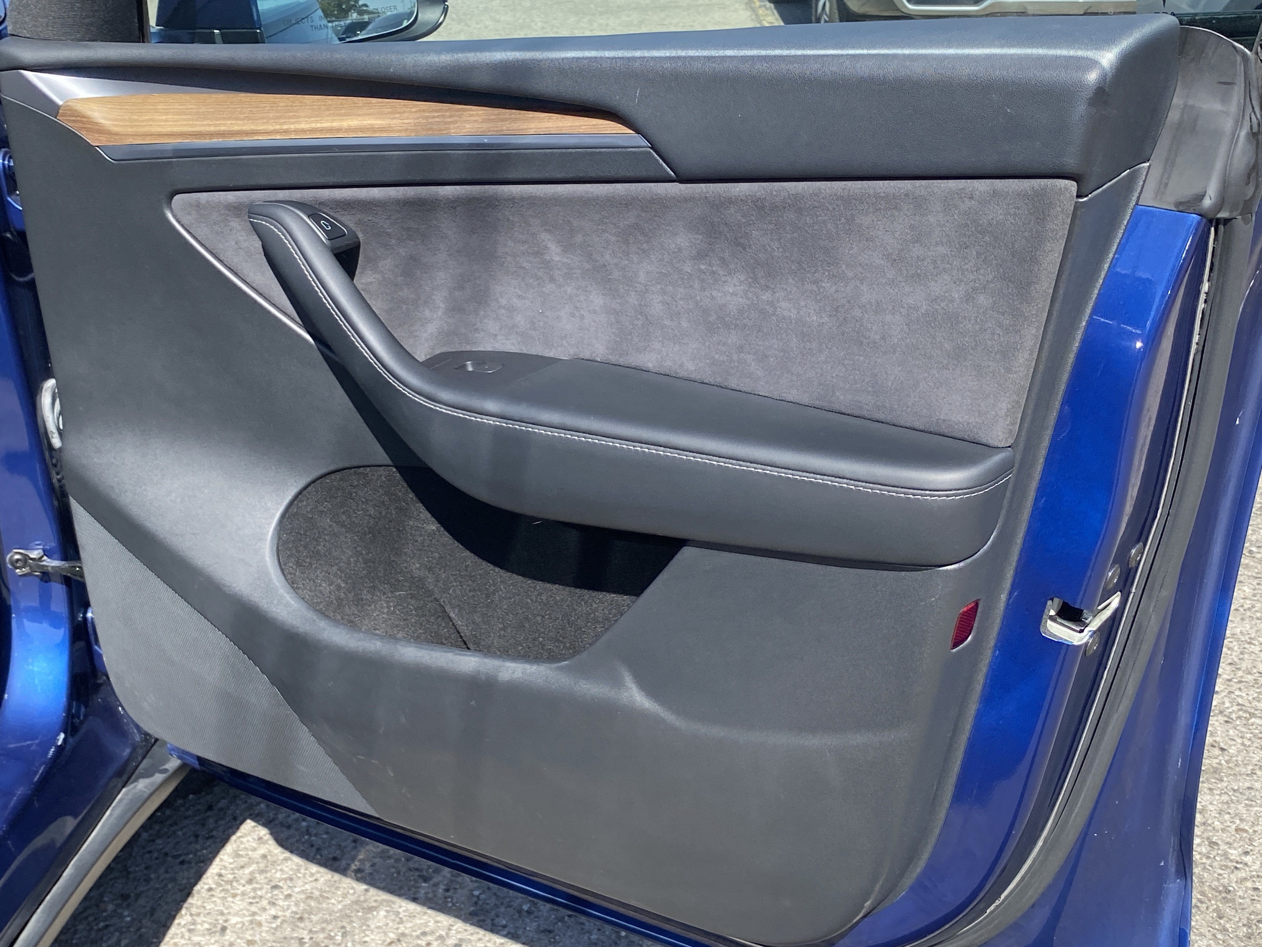 2023 Tesla Model Y LONG RANGE AWD