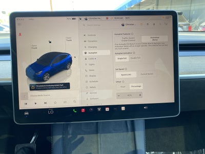 2023 Tesla Model Y LONG RANGE AWD