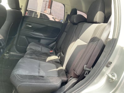 2020 Mitsubishi Outlander ES