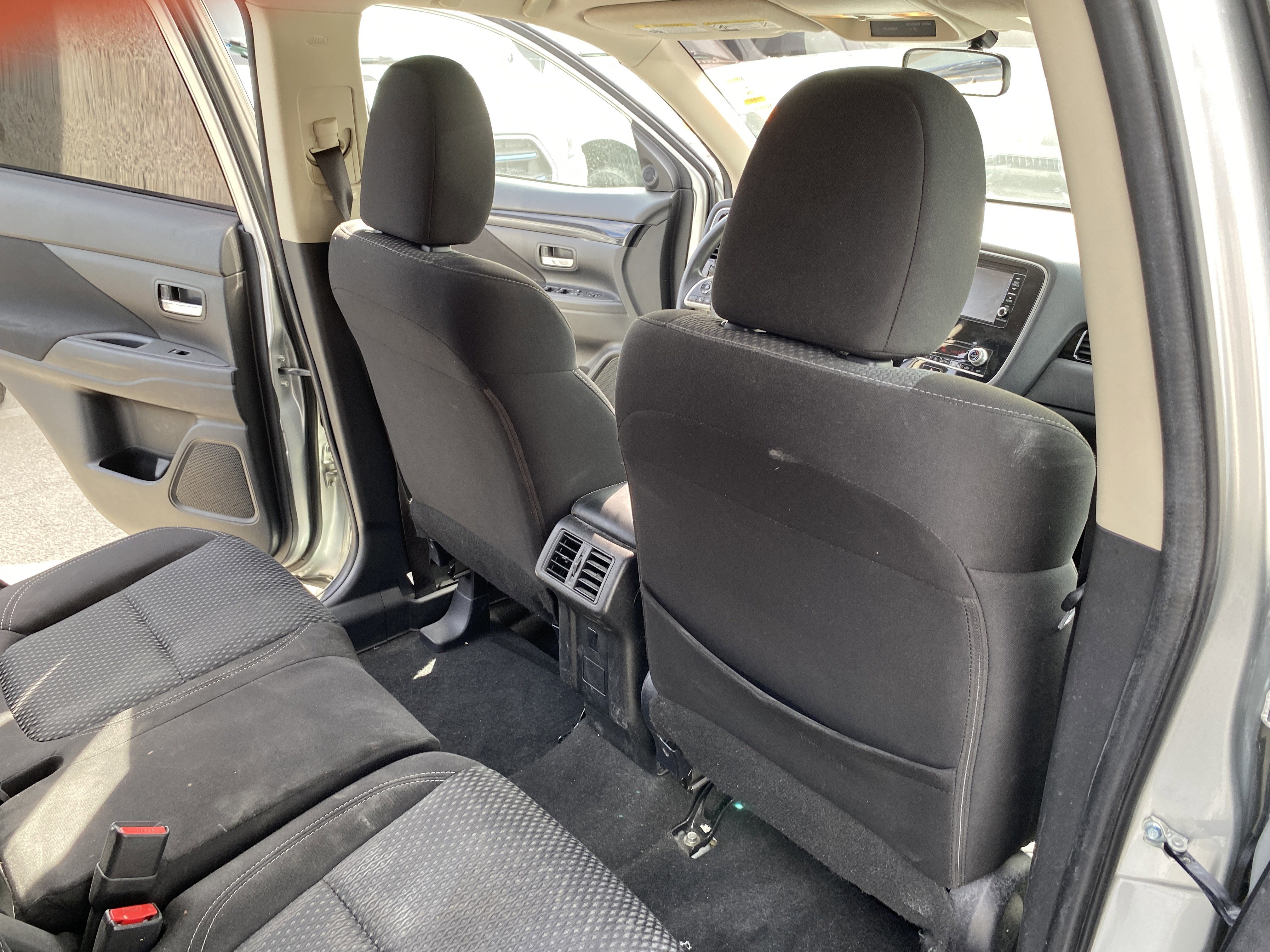 2020 Mitsubishi Outlander ES