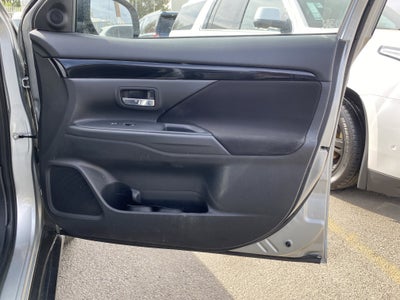 2020 Mitsubishi Outlander ES