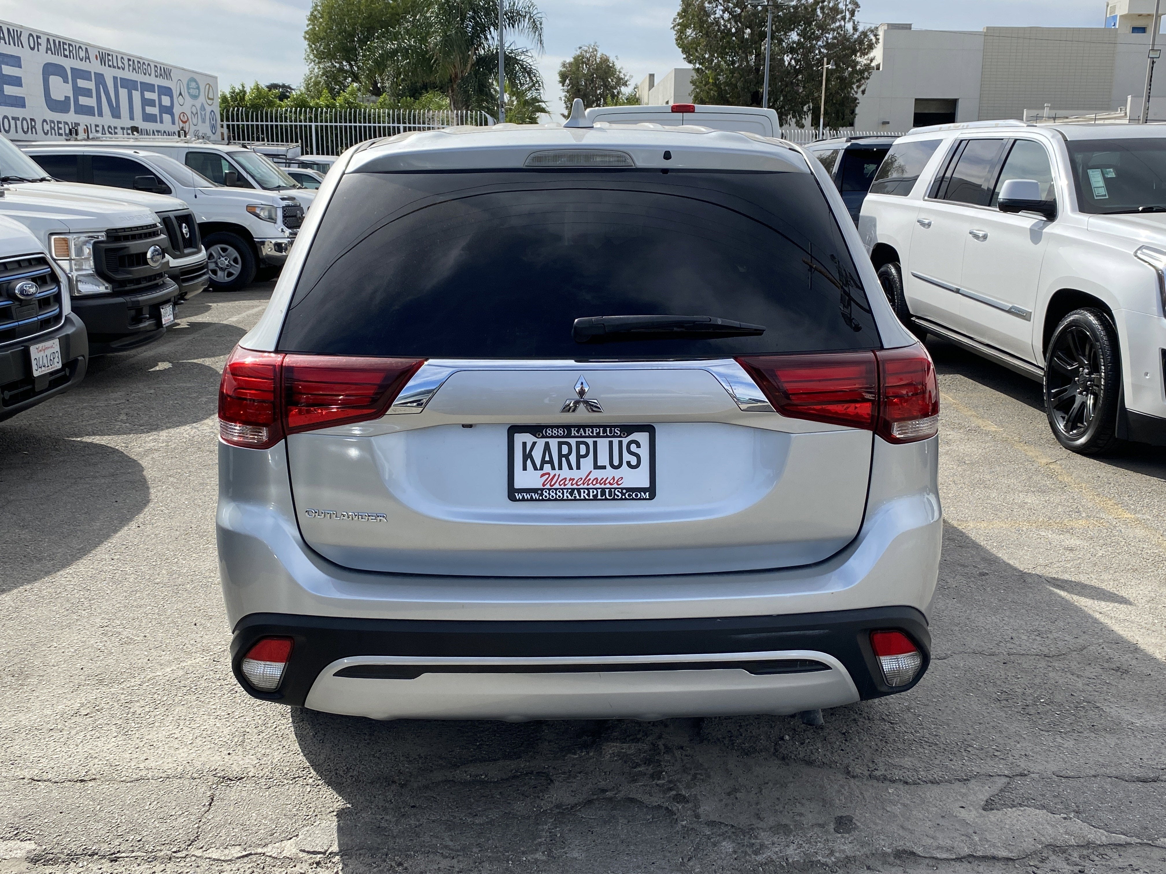 2020 Mitsubishi Outlander ES