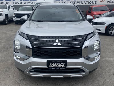2022 Mitsubishi Outlander SE