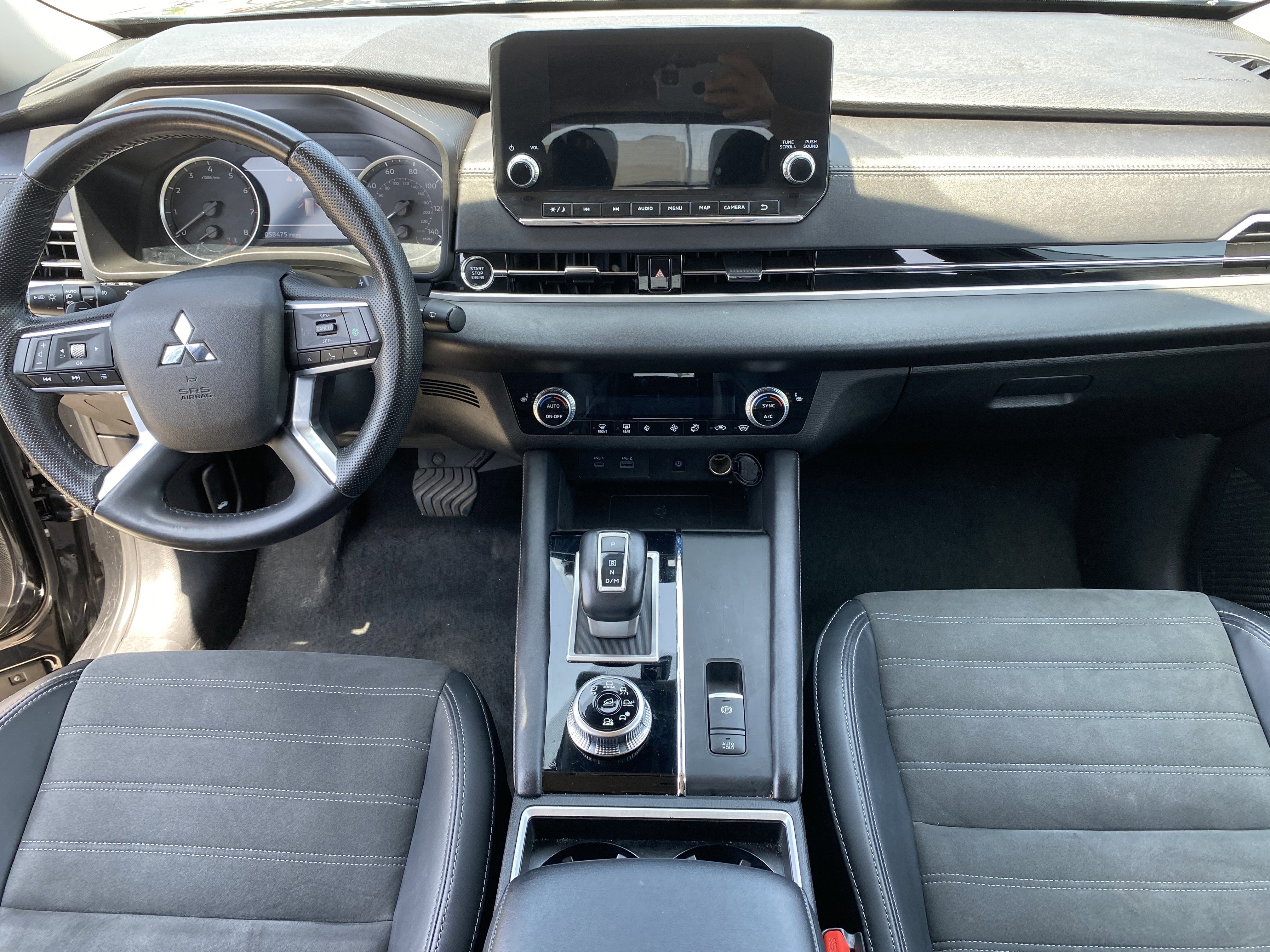 2024 Mitsubishi Outlander SE