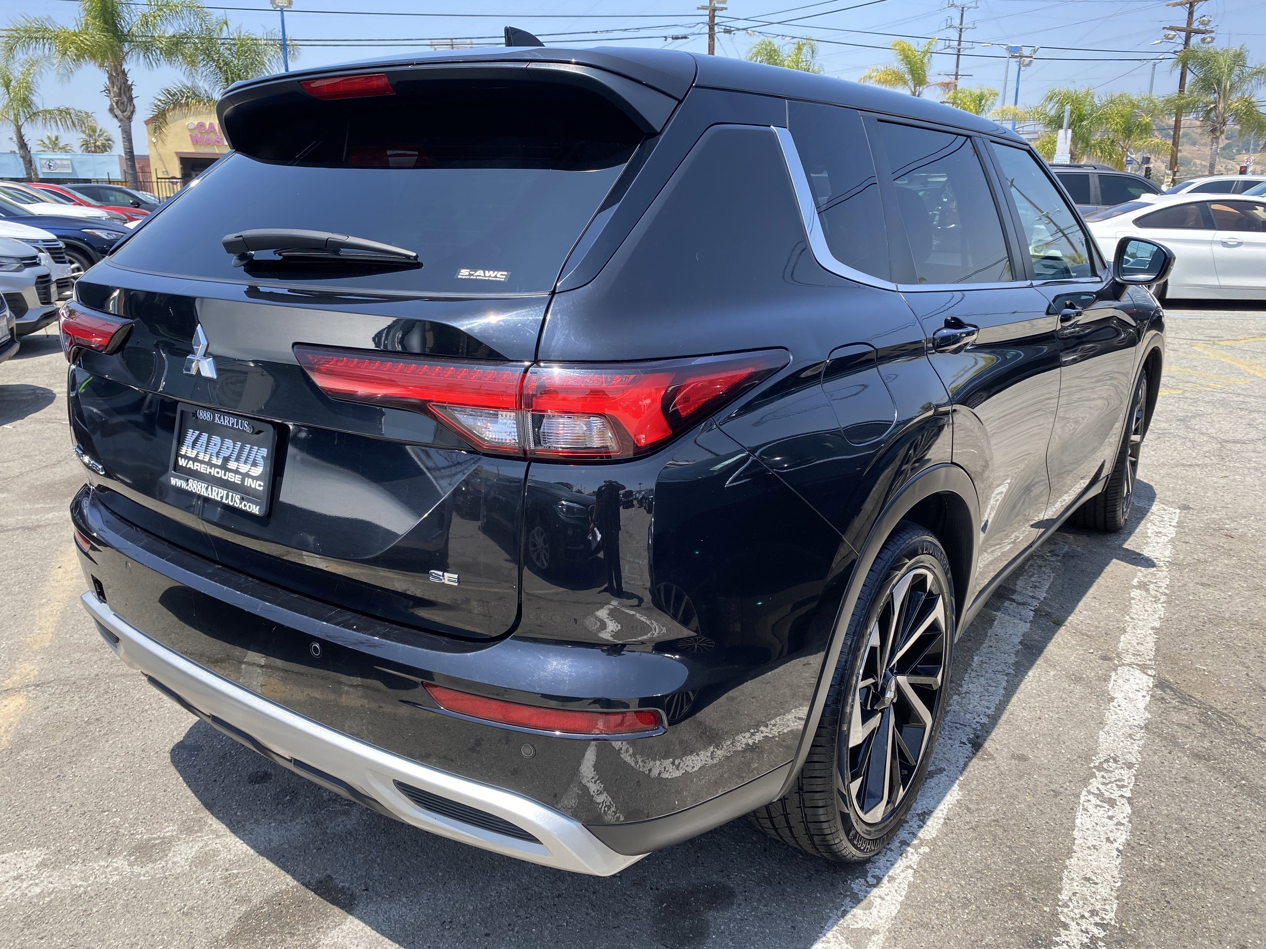 2024 Mitsubishi Outlander SE