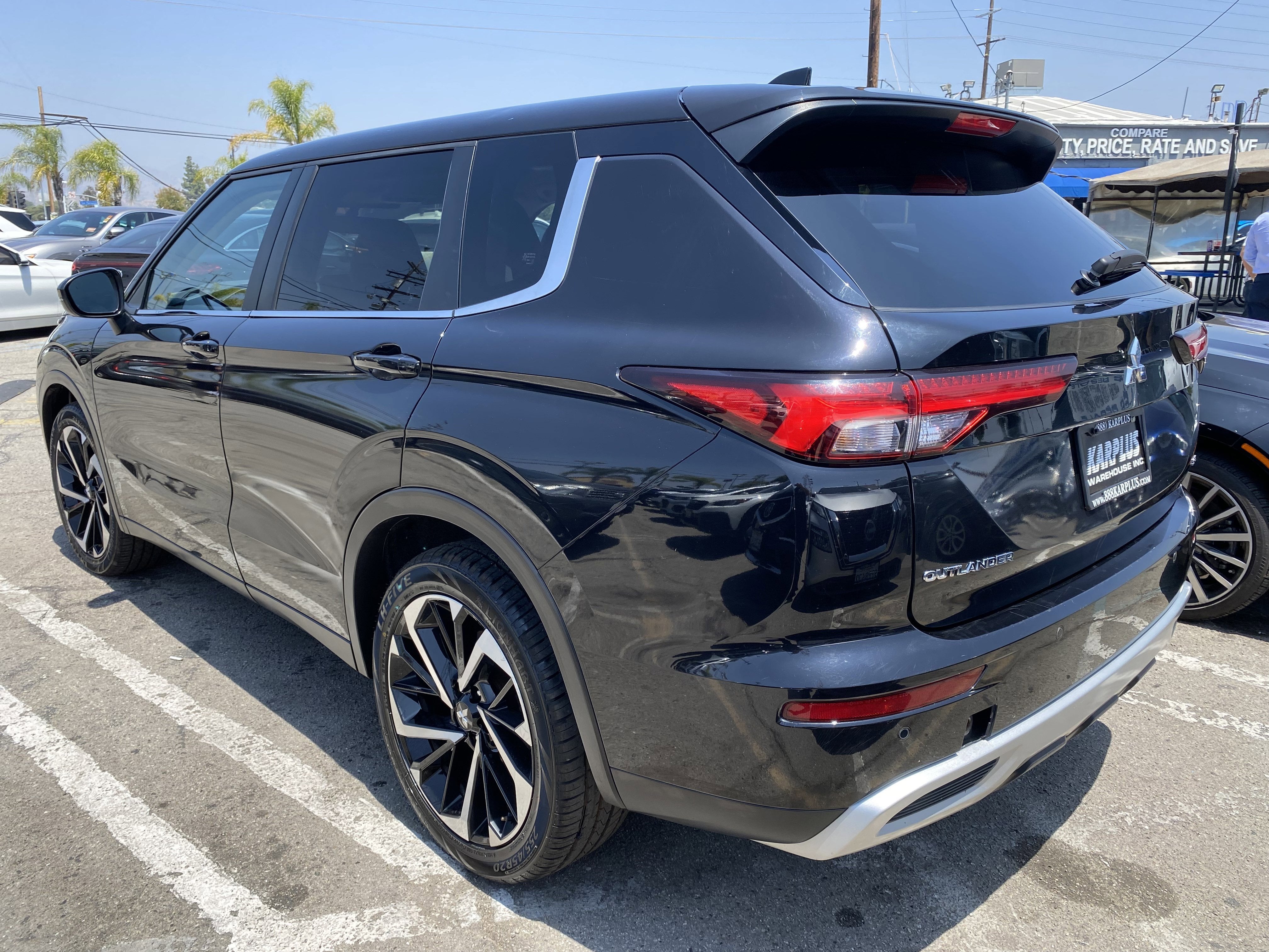 2024 Mitsubishi Outlander SE