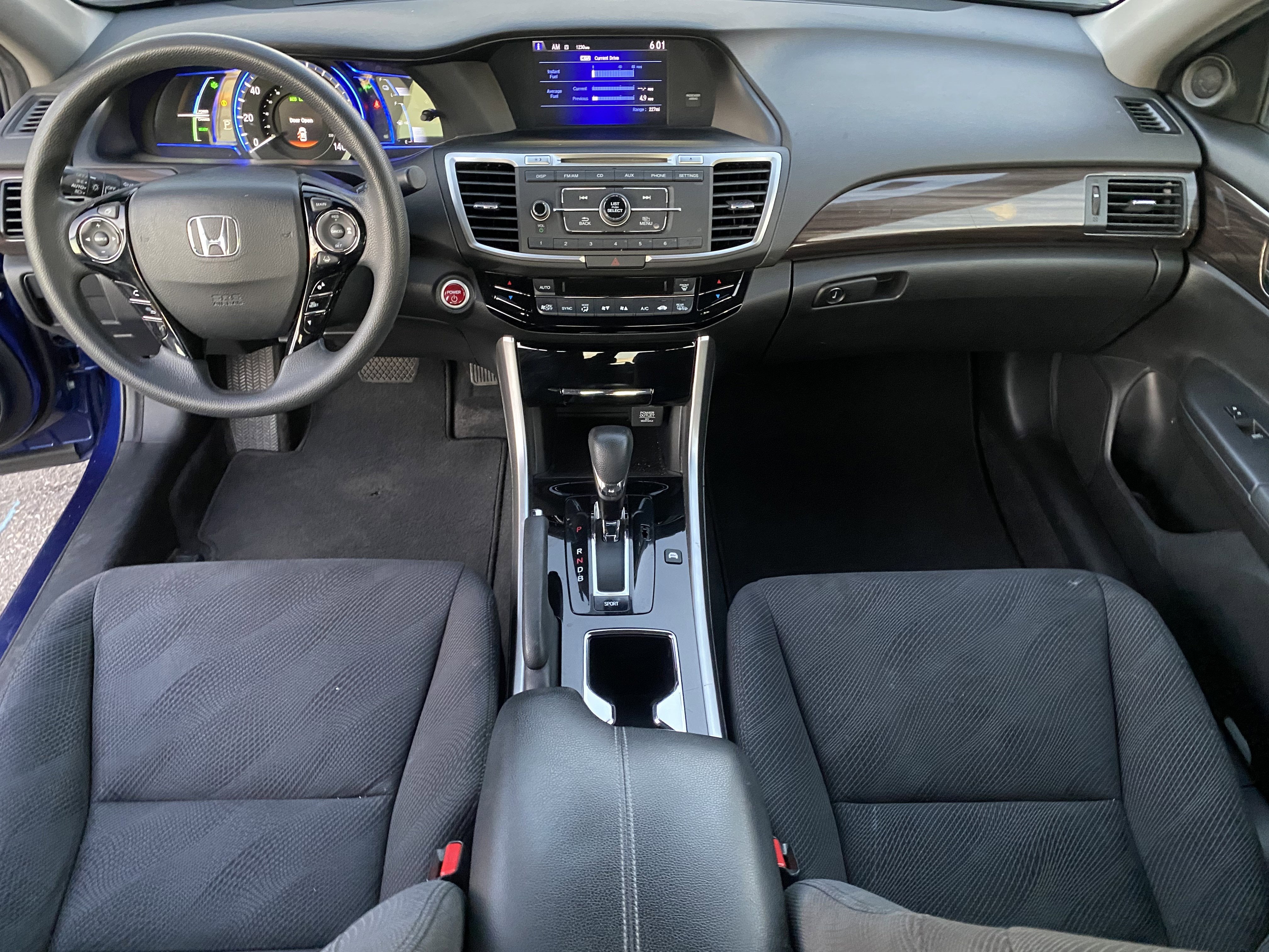 2017 Honda Accord Hybrid Sedan