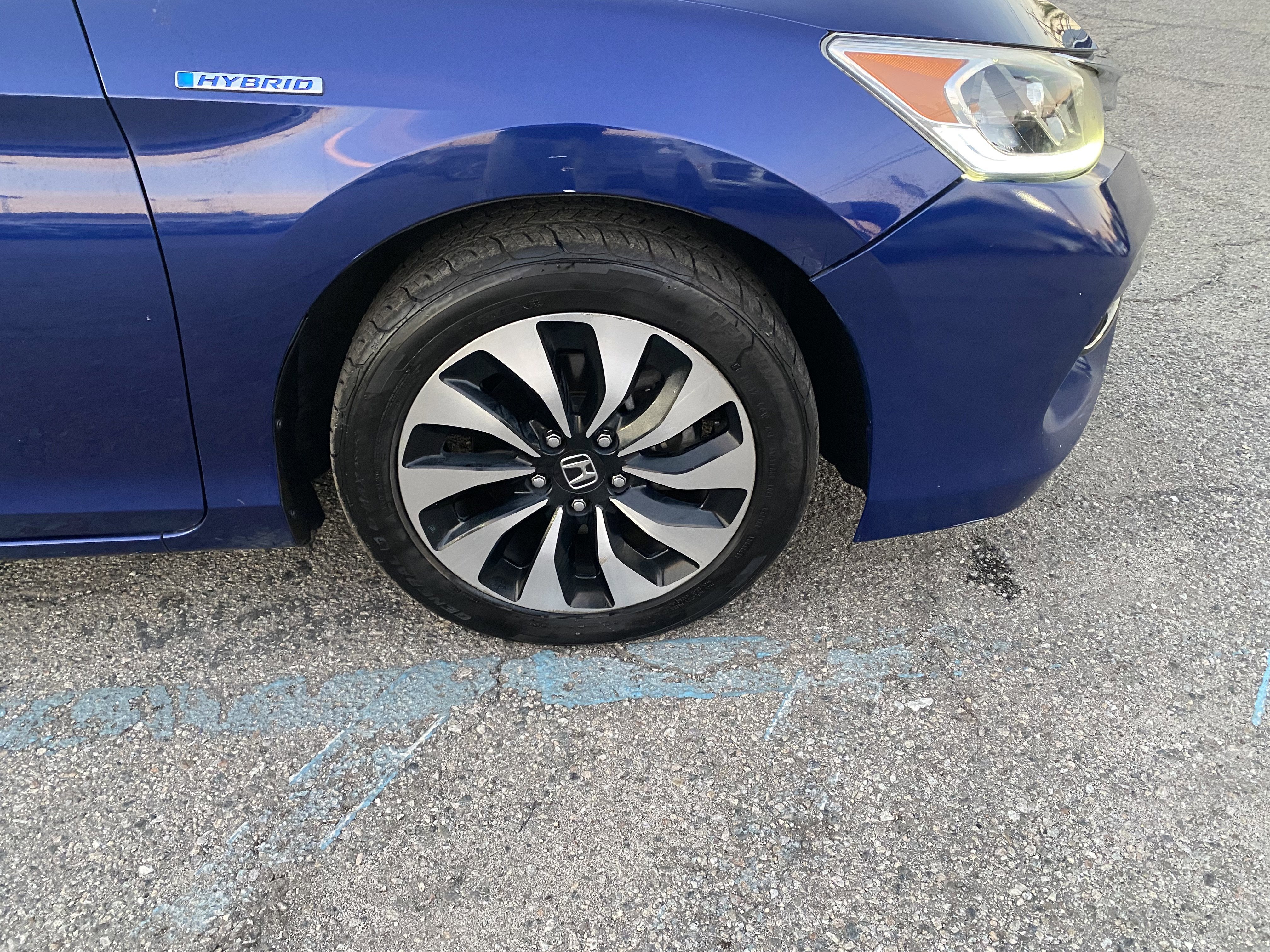 2017 Honda Accord Hybrid Sedan