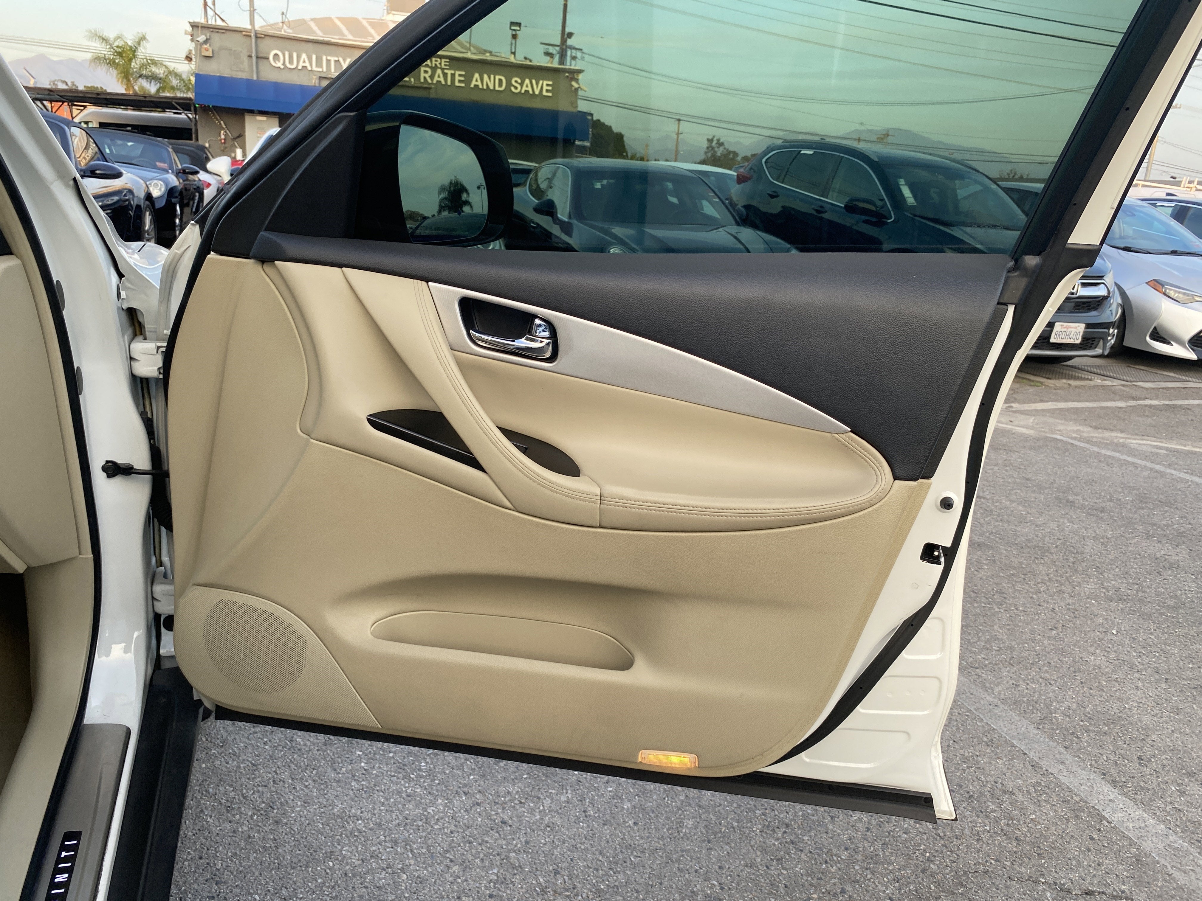 2017 INFINITI QX50 RWD