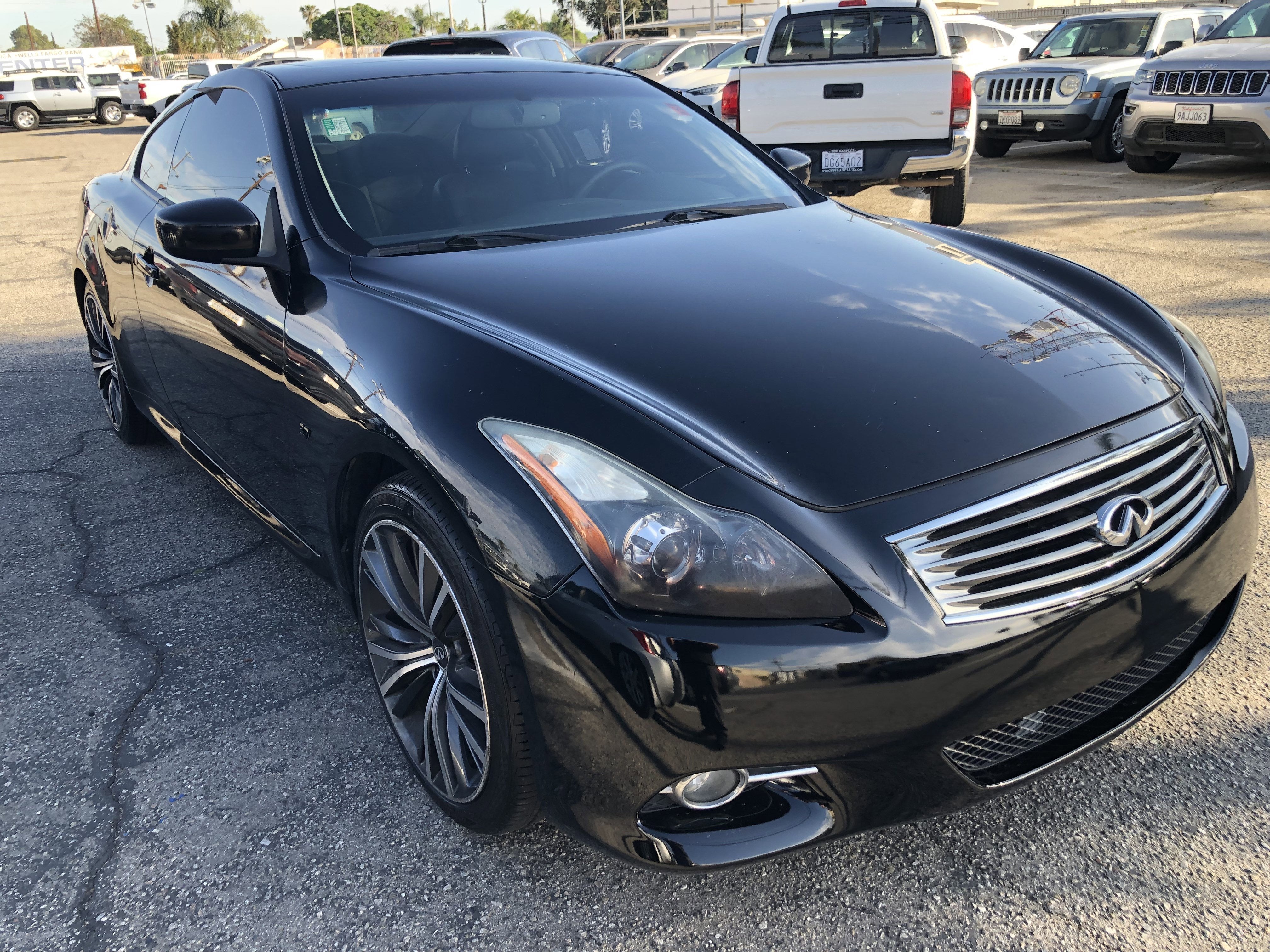 2015 INFINITI Q60 Coupe Journey