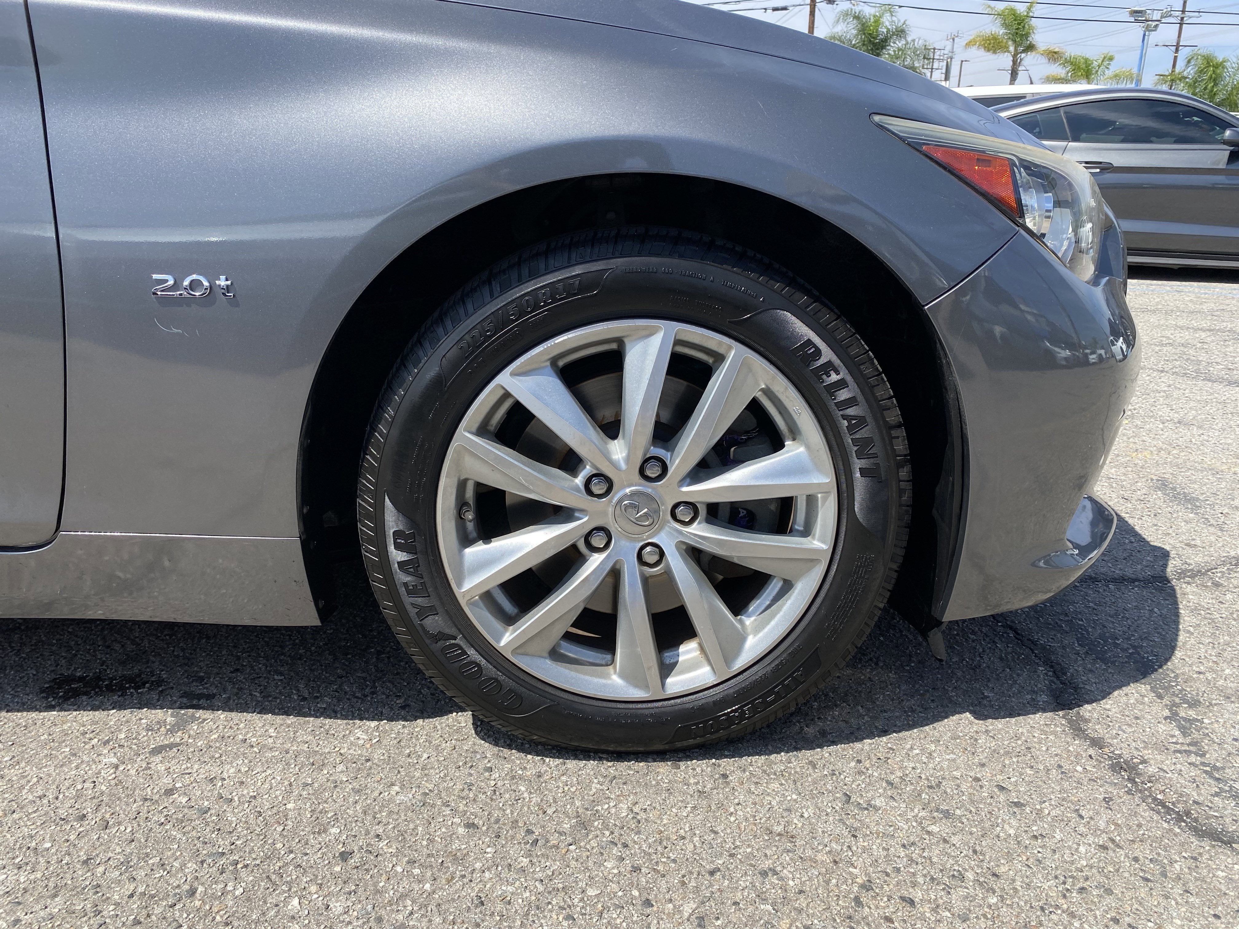 2017 INFINITI Q50 2.0t Premium